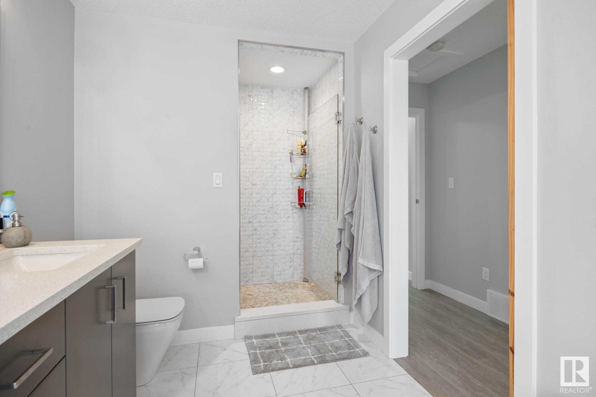      9863 73 AV NW , Edmonton,  ,T6E 1B7 ;  Listing Number: MLS E4415965