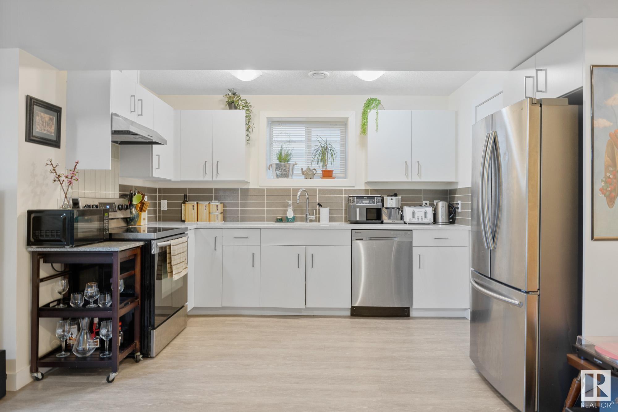      9863 73 AV NW , Edmonton,  ,T6E 1B7 ;  Listing Number: MLS E4415965