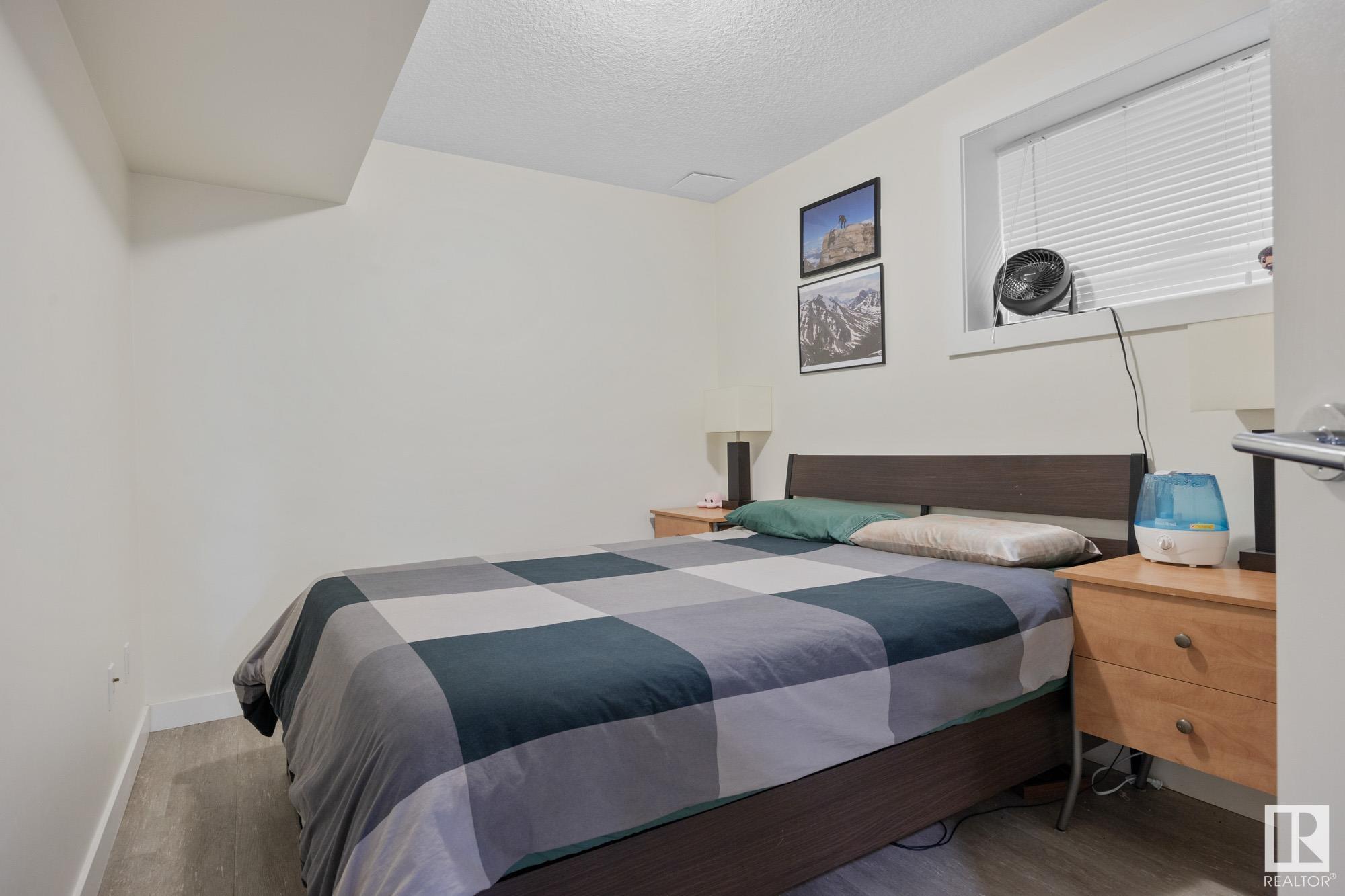      9863 73 AV NW , Edmonton,  ,T6E 1B7 ;  Listing Number: MLS E4415965