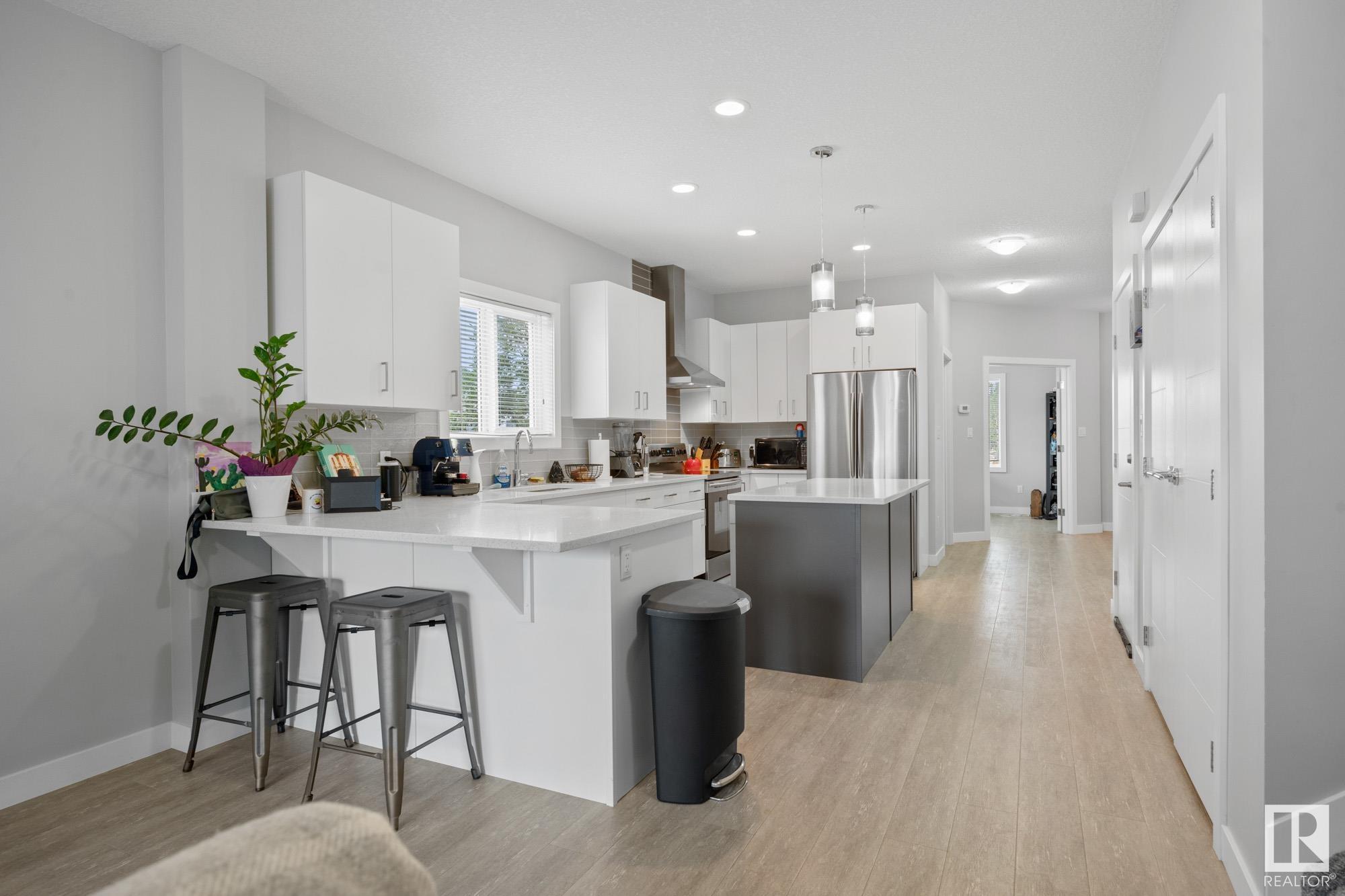      9863 73 AV NW , Edmonton,  ,T6E 1B7 ;  Listing Number: MLS E4415965