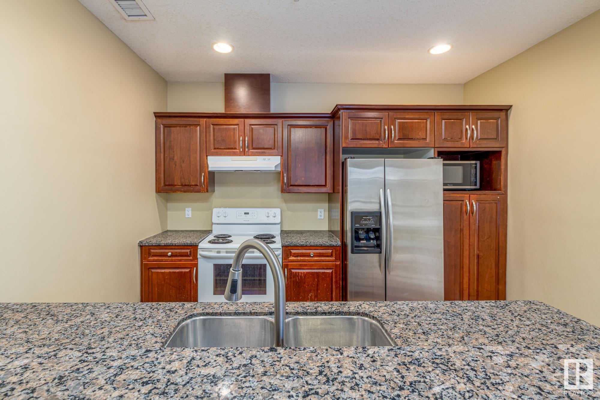      10903 81 AV NW , Edmonton,  ,T6G 0S1 ;  Listing Number: MLS E4415988