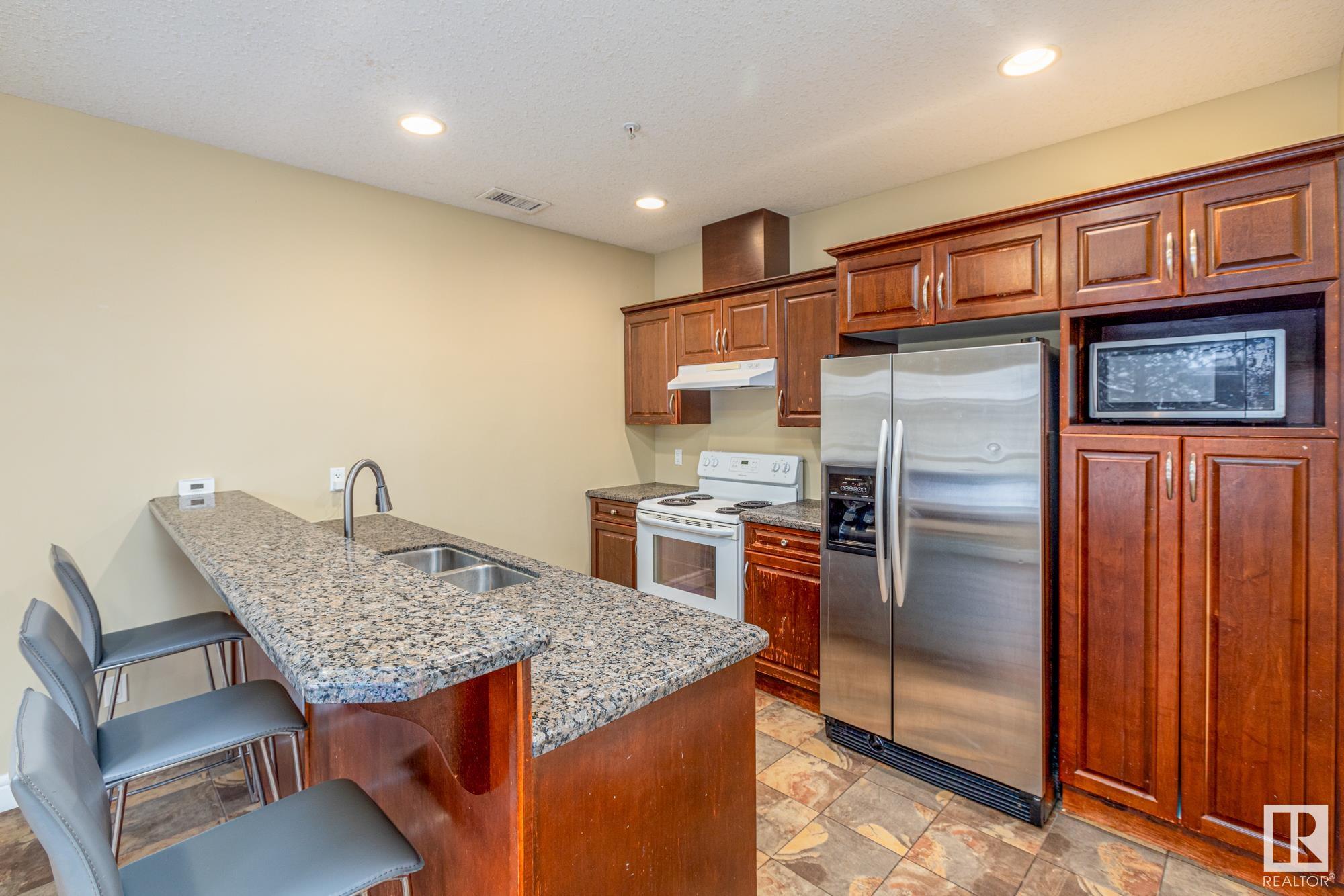      10903 81 AV NW , Edmonton,  ,T6G 0S1 ;  Listing Number: MLS E4415988