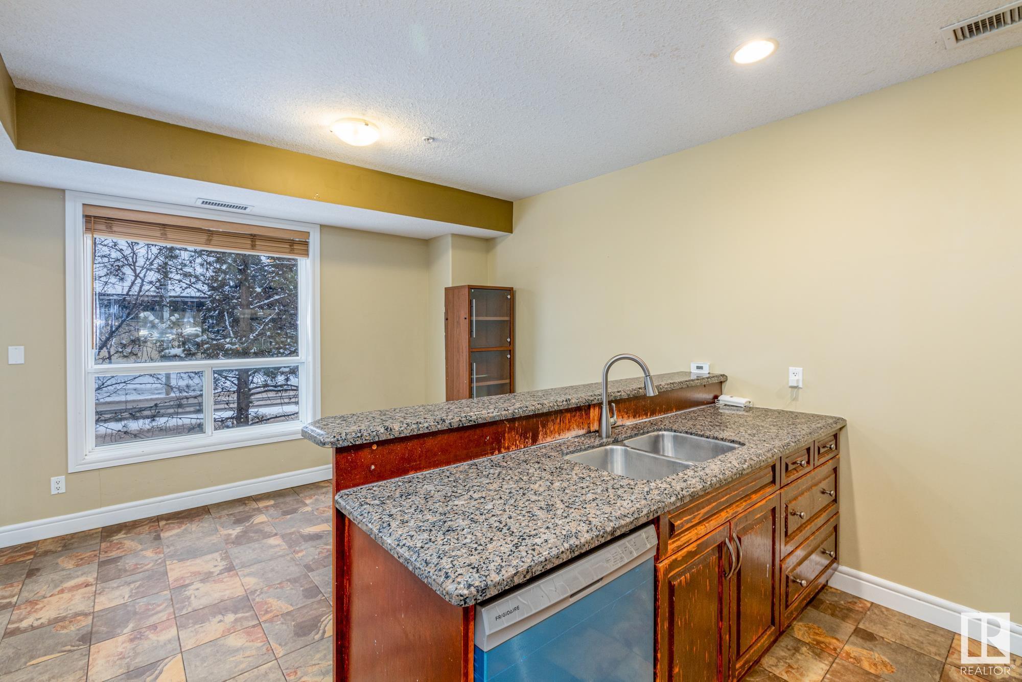      10903 81 AV NW , Edmonton,  ,T6G 0S1 ;  Listing Number: MLS E4415988