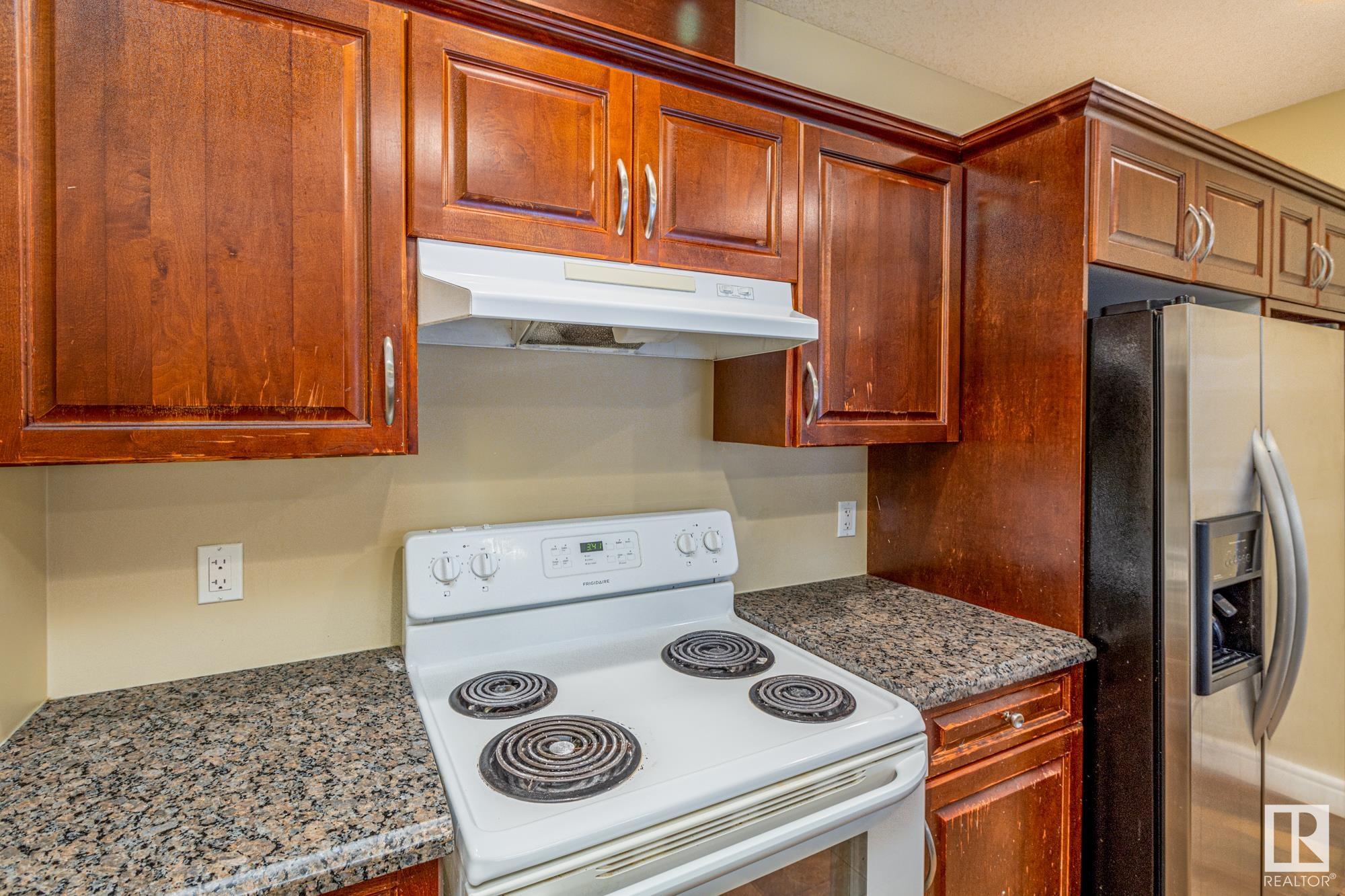      10903 81 AV NW , Edmonton,  ,T6G 0S1 ;  Listing Number: MLS E4415988