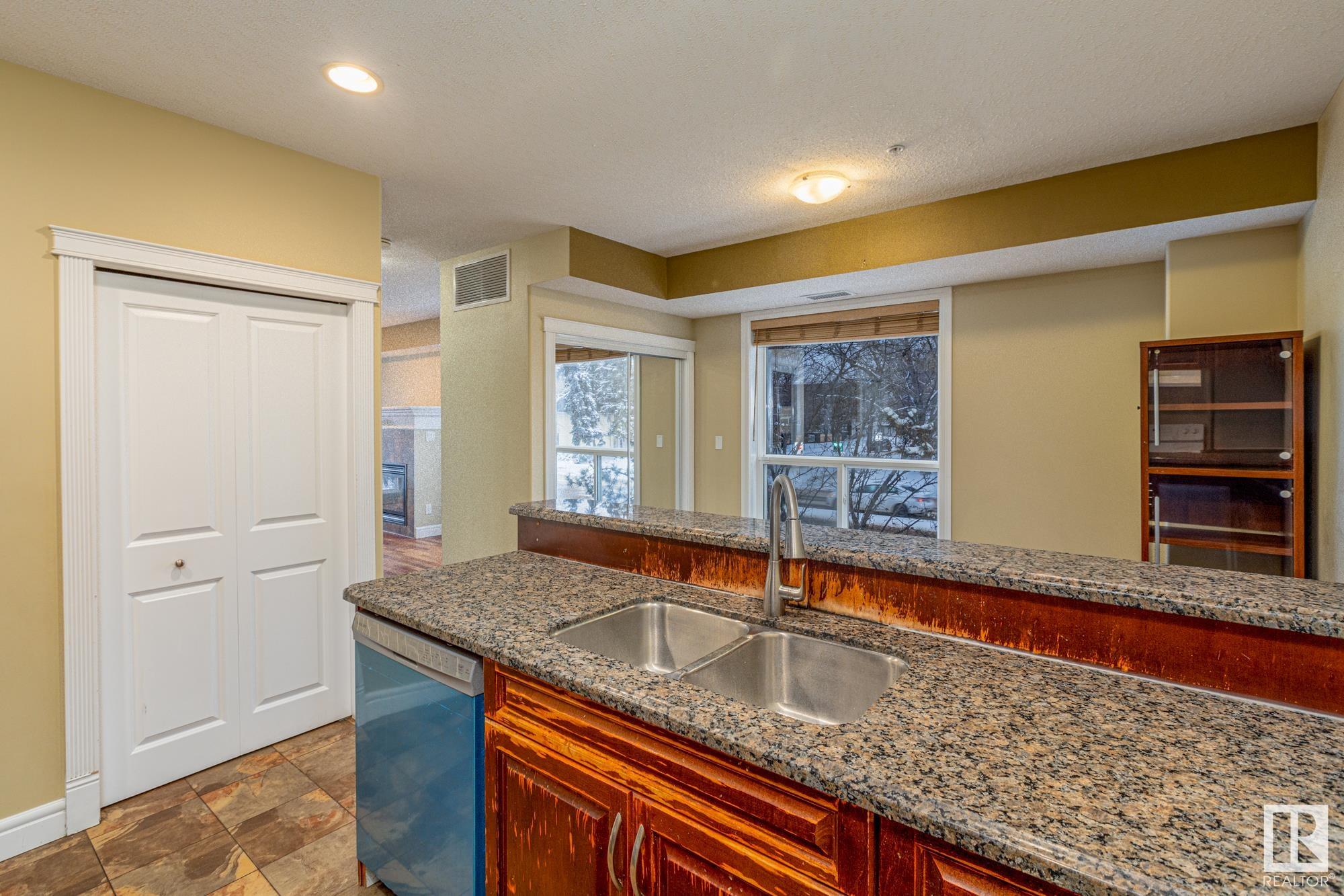      10903 81 AV NW , Edmonton,  ,T6G 0S1 ;  Listing Number: MLS E4415988