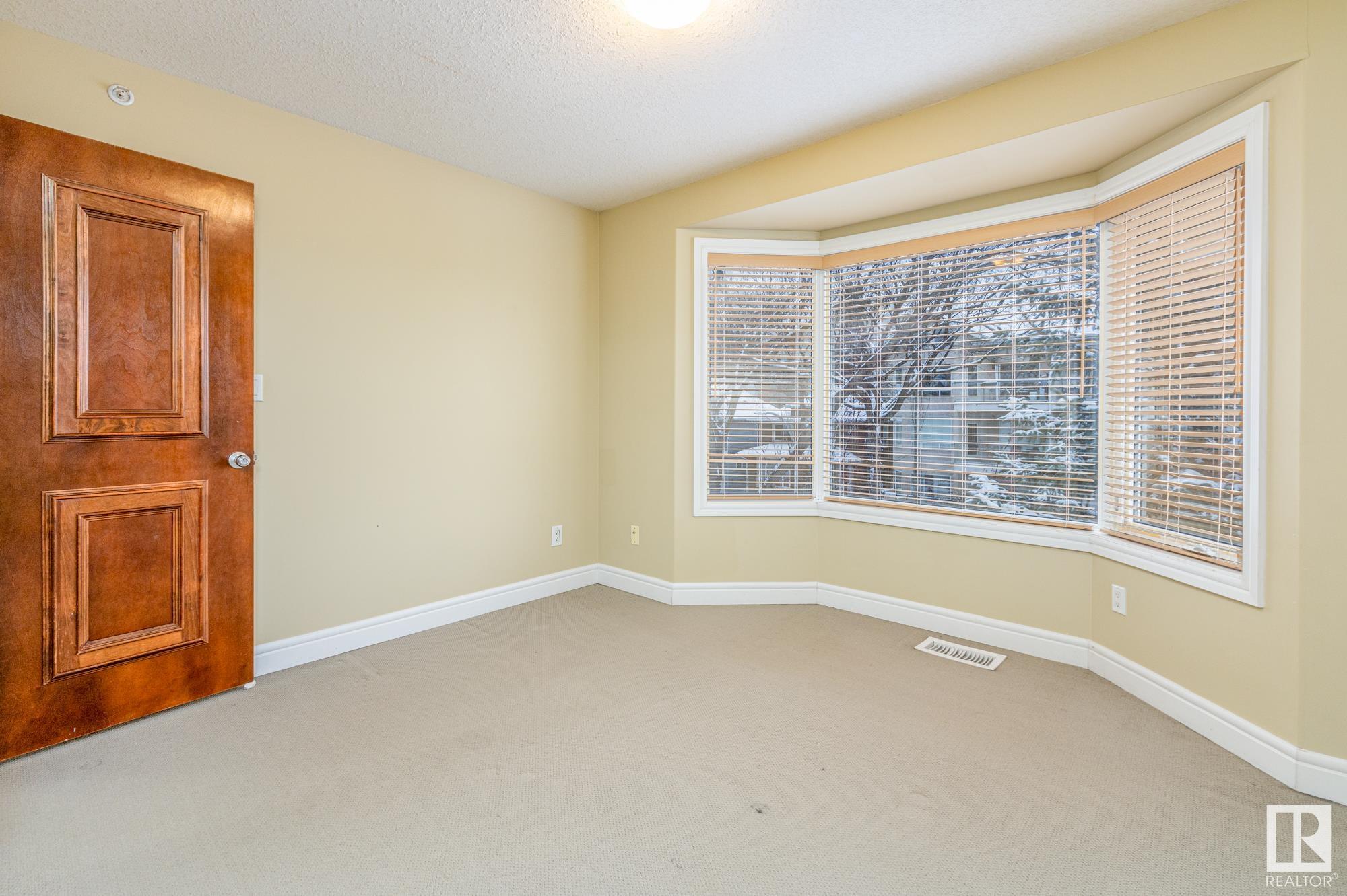      10903 81 AV NW , Edmonton,  ,T6G 0S1 ;  Listing Number: MLS E4415988