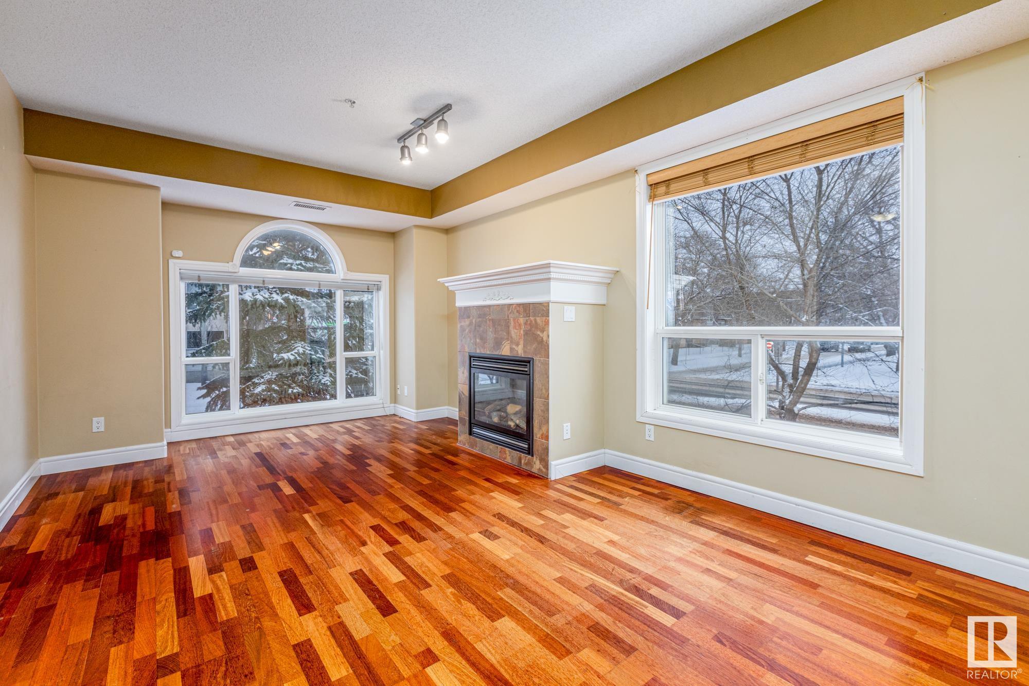      10903 81 AV NW , Edmonton,  ,T6G 0S1 ;  Listing Number: MLS E4415988