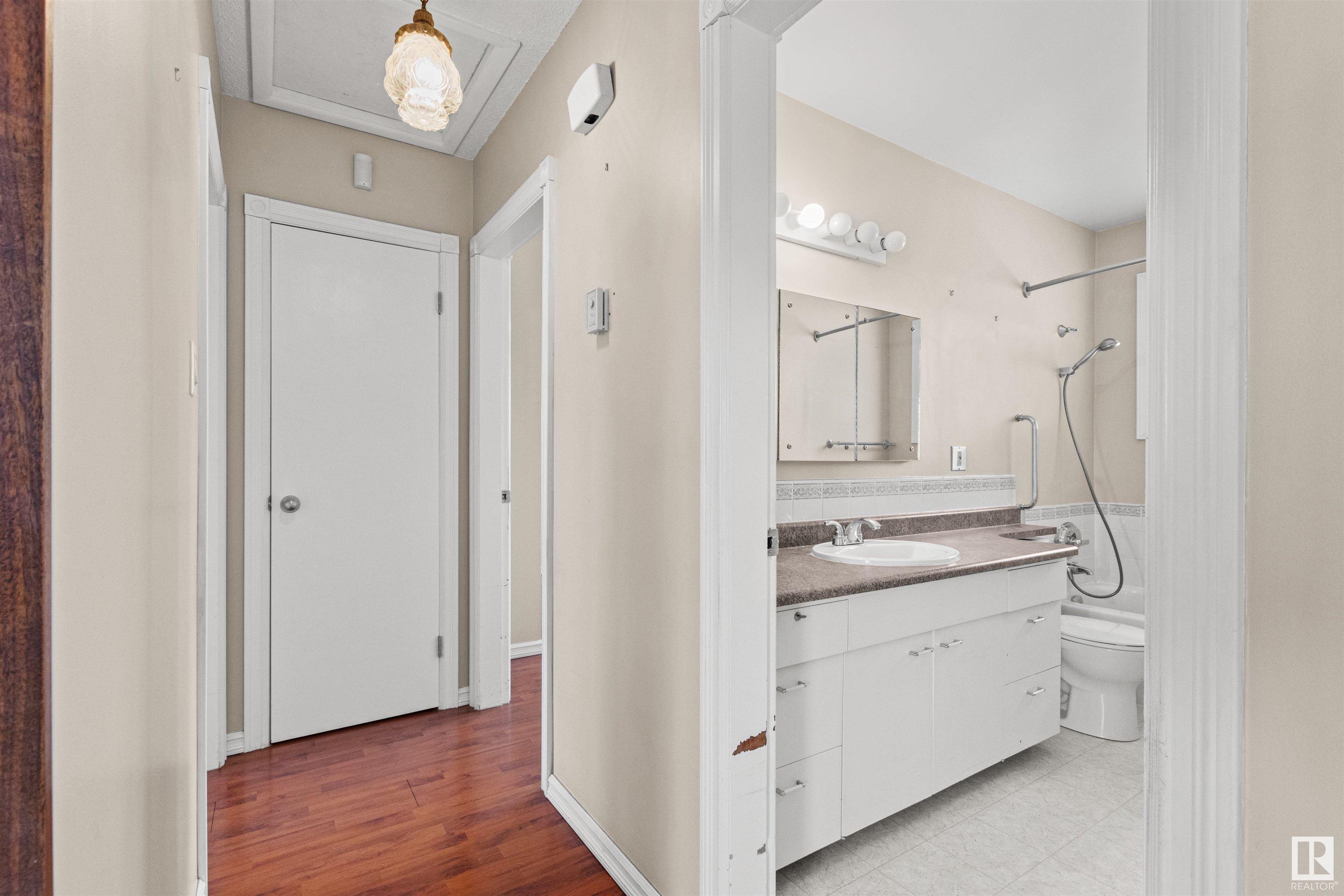      13515 93 ST NW , Edmonton,  ,T5E 3T7 ;  Listing Number: MLS E4415996