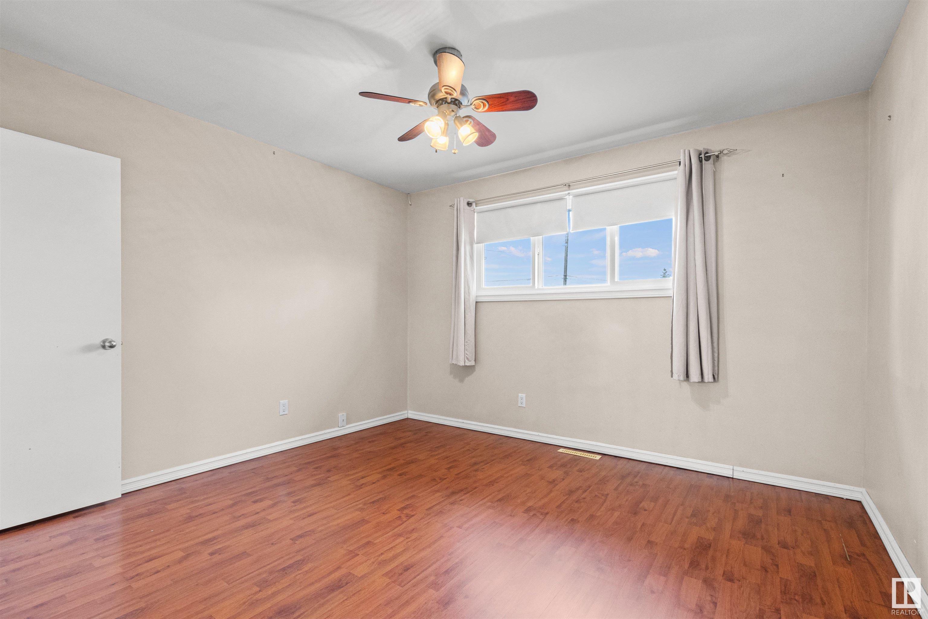      13515 93 ST NW , Edmonton,  ,T5E 3T7 ;  Listing Number: MLS E4415996