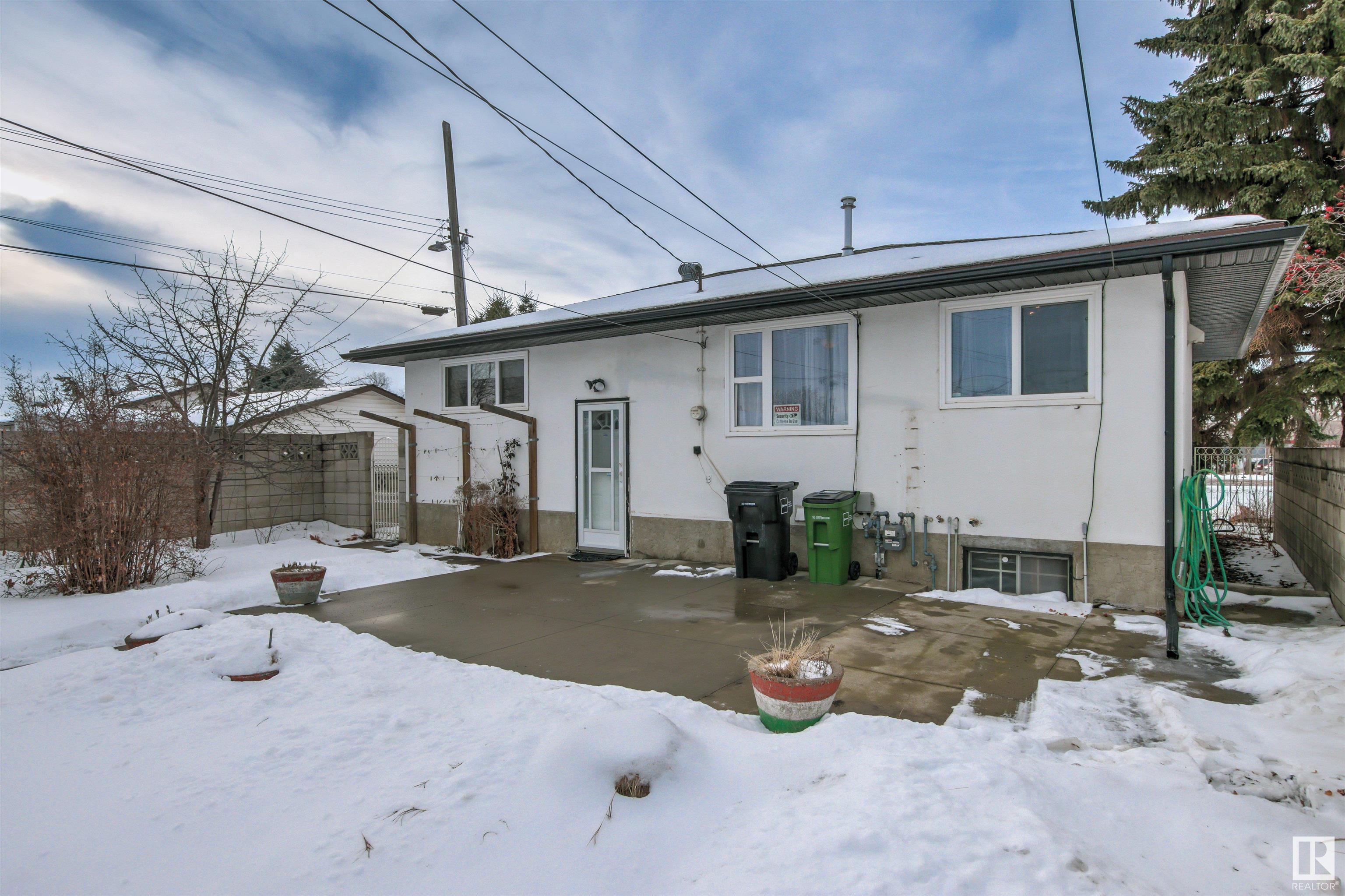      13515 93 ST NW , Edmonton,  ,T5E 3T7 ;  Listing Number: MLS E4415996