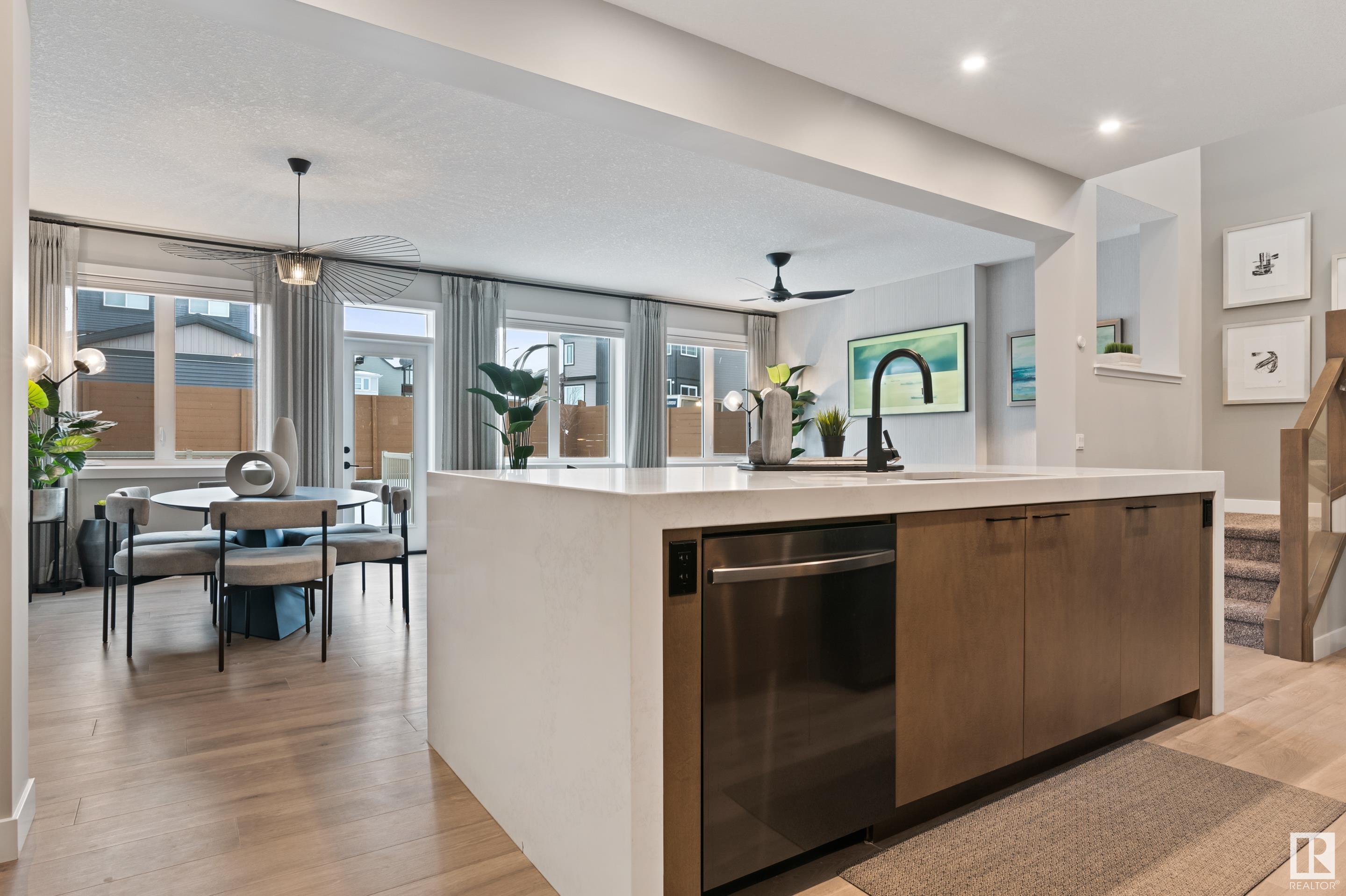      3937 3A AV SW , Edmonton,  ,T6X 3A3 ;  Listing Number: MLS E4416002