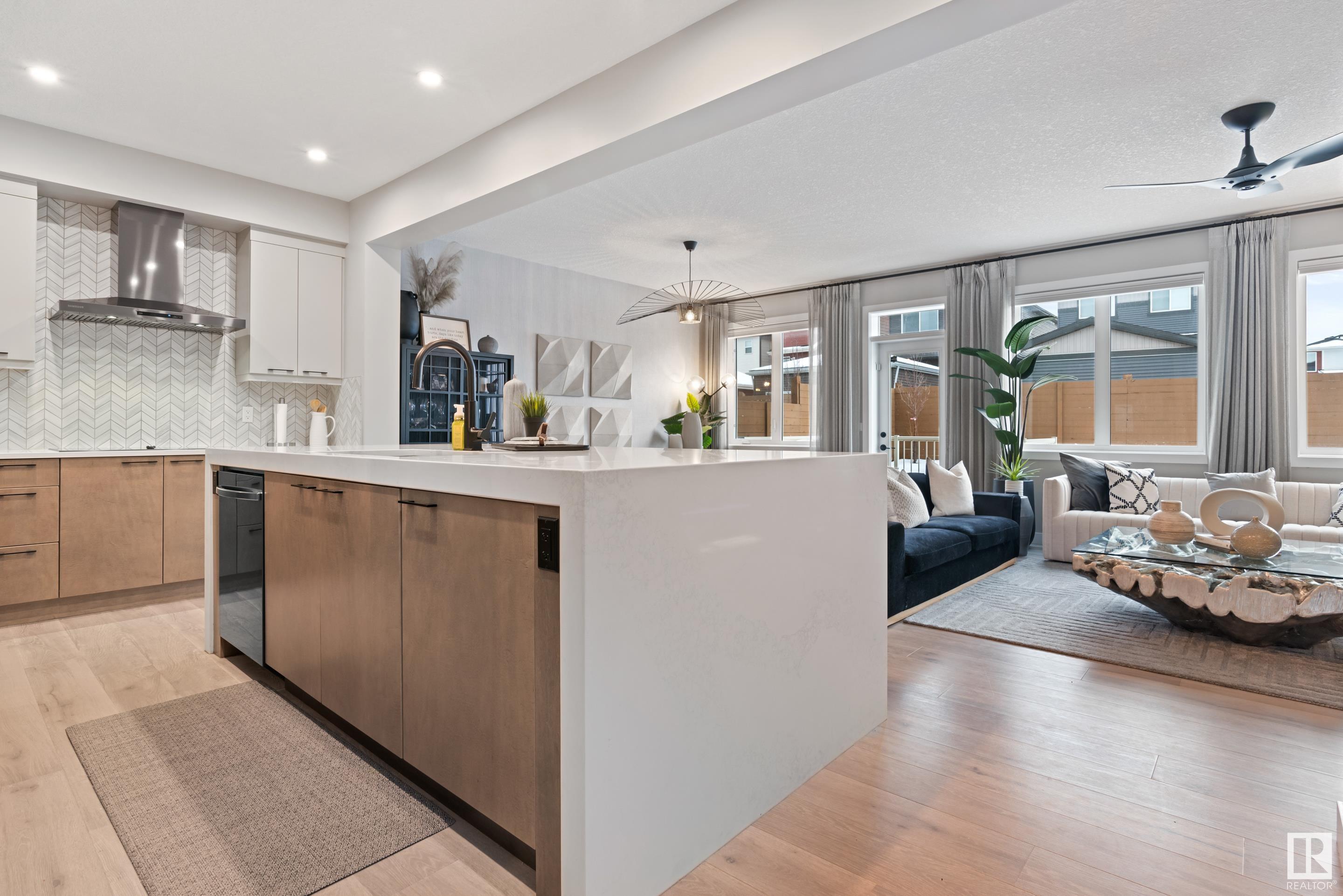      3937 3A AV SW , Edmonton,  ,T6X 3A3 ;  Listing Number: MLS E4416002