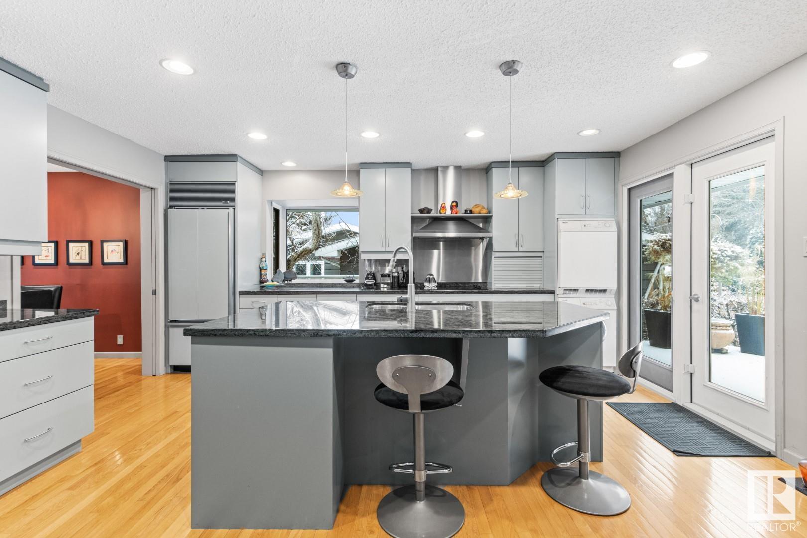     7814 BUENA VISTA RD NW , Edmonton,  ,T5R 5R4 ;  Listing Number: MLS E4416005