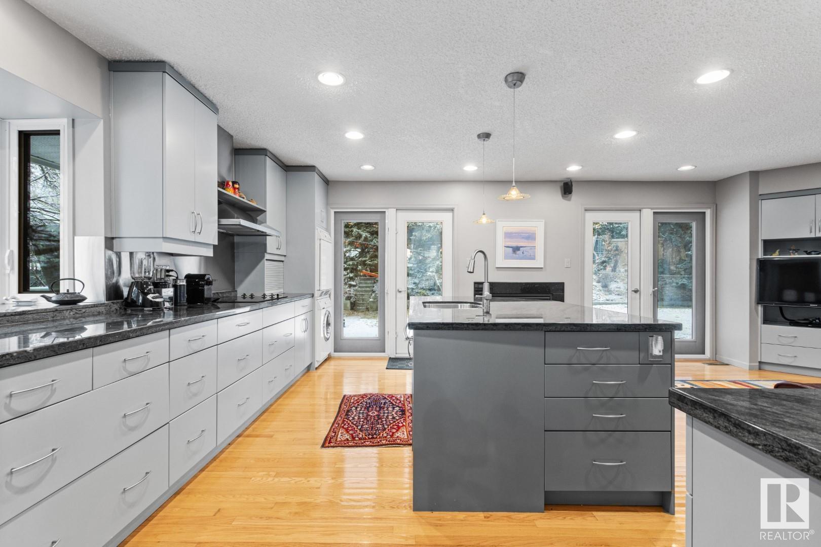      7814 BUENA VISTA RD NW , Edmonton,  ,T5R 5R4 ;  Listing Number: MLS E4416005