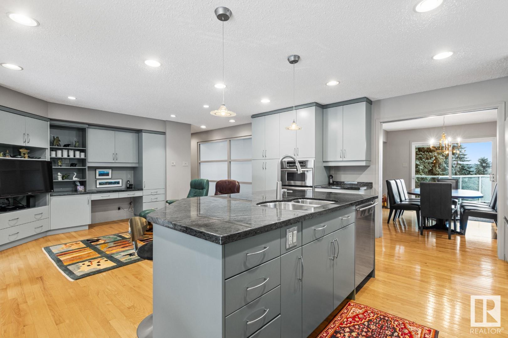      7814 BUENA VISTA RD NW , Edmonton,  ,T5R 5R4 ;  Listing Number: MLS E4416005