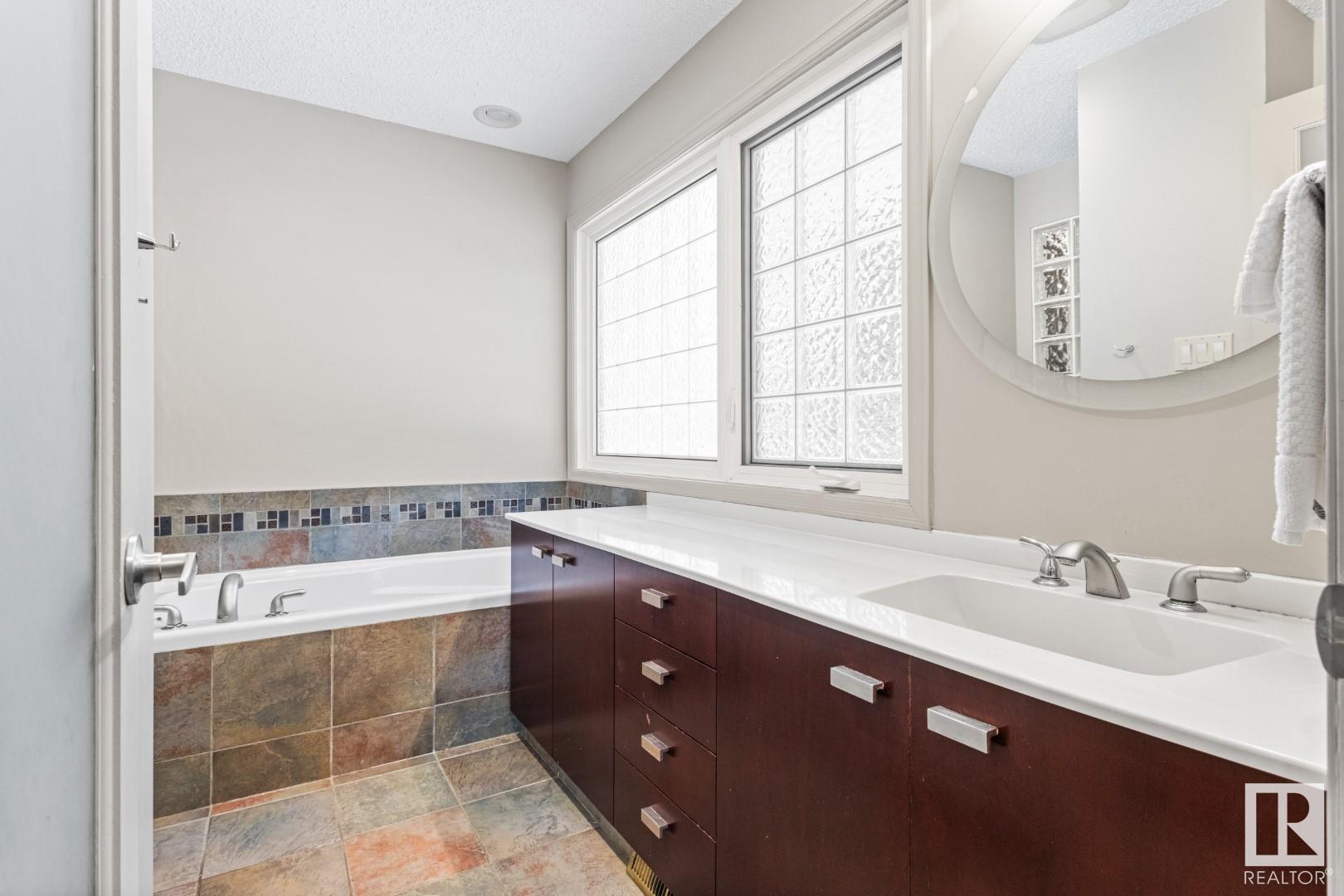      7814 BUENA VISTA RD NW , Edmonton,  ,T5R 5R4 ;  Listing Number: MLS E4416005