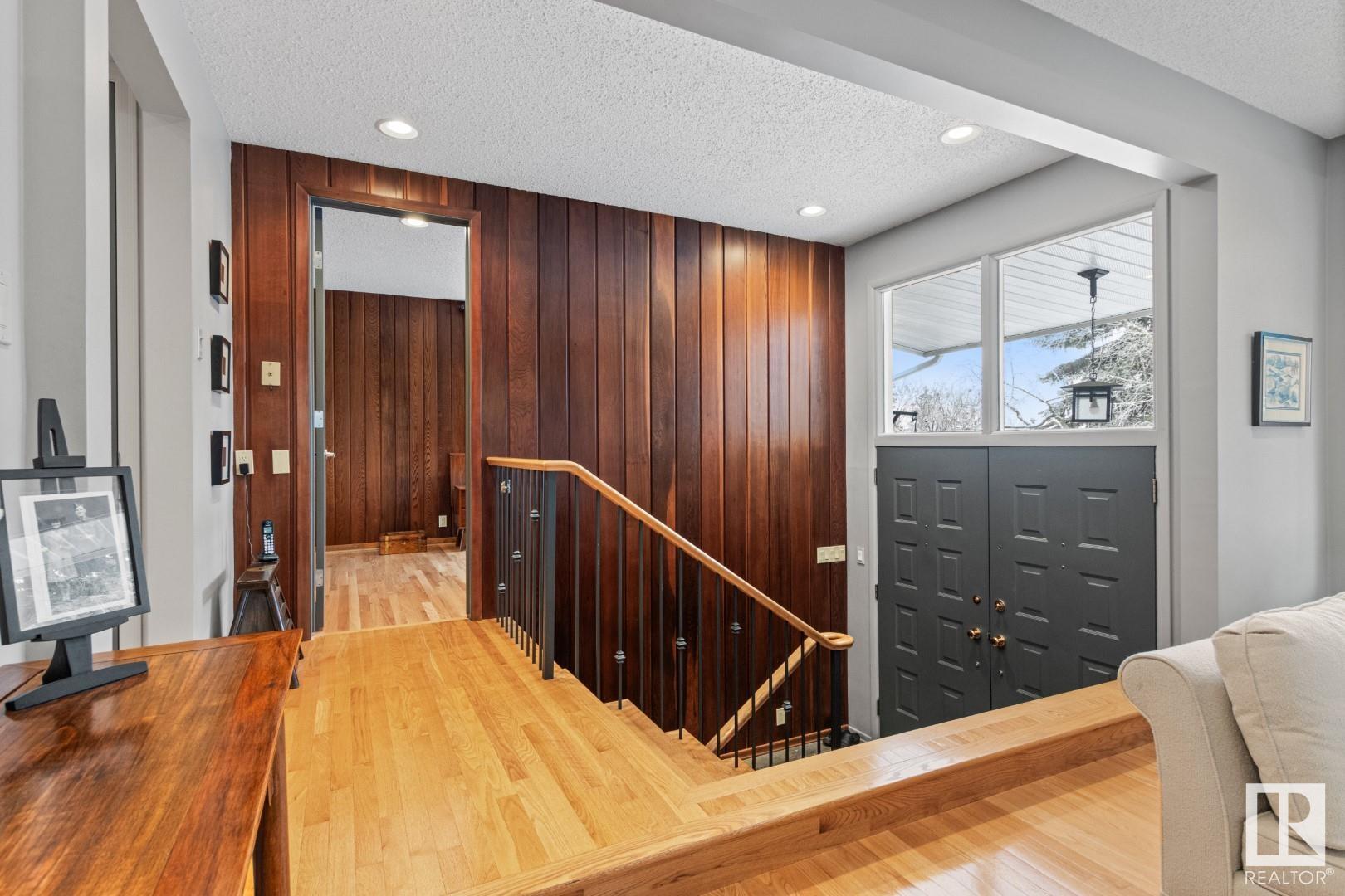      7814 BUENA VISTA RD NW , Edmonton,  ,T5R 5R4 ;  Listing Number: MLS E4416005
