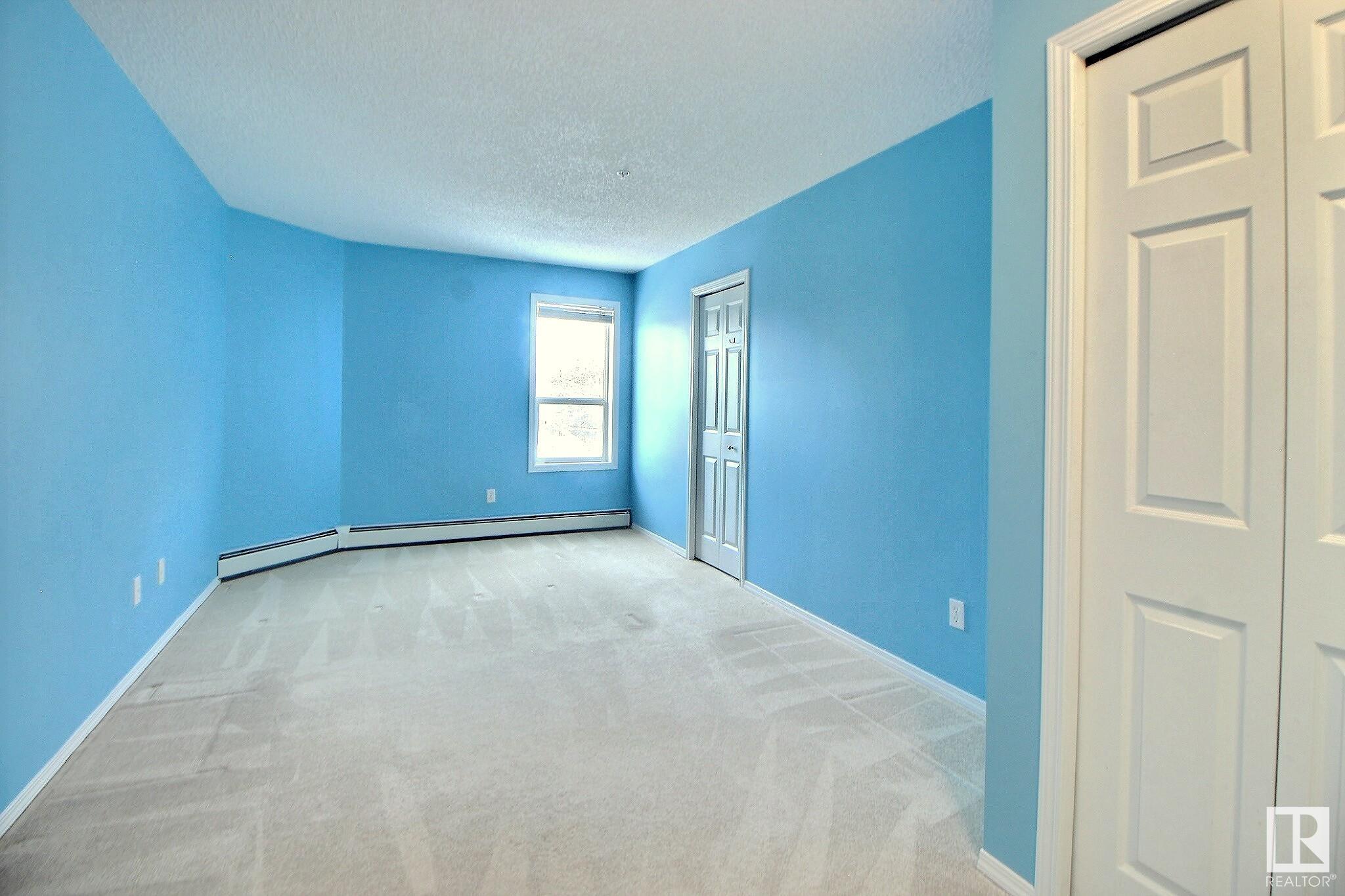      #304 11104 109 AV NW , Edmonton,  ,T5H 1E1 ;  Listing Number: MLS E4416008