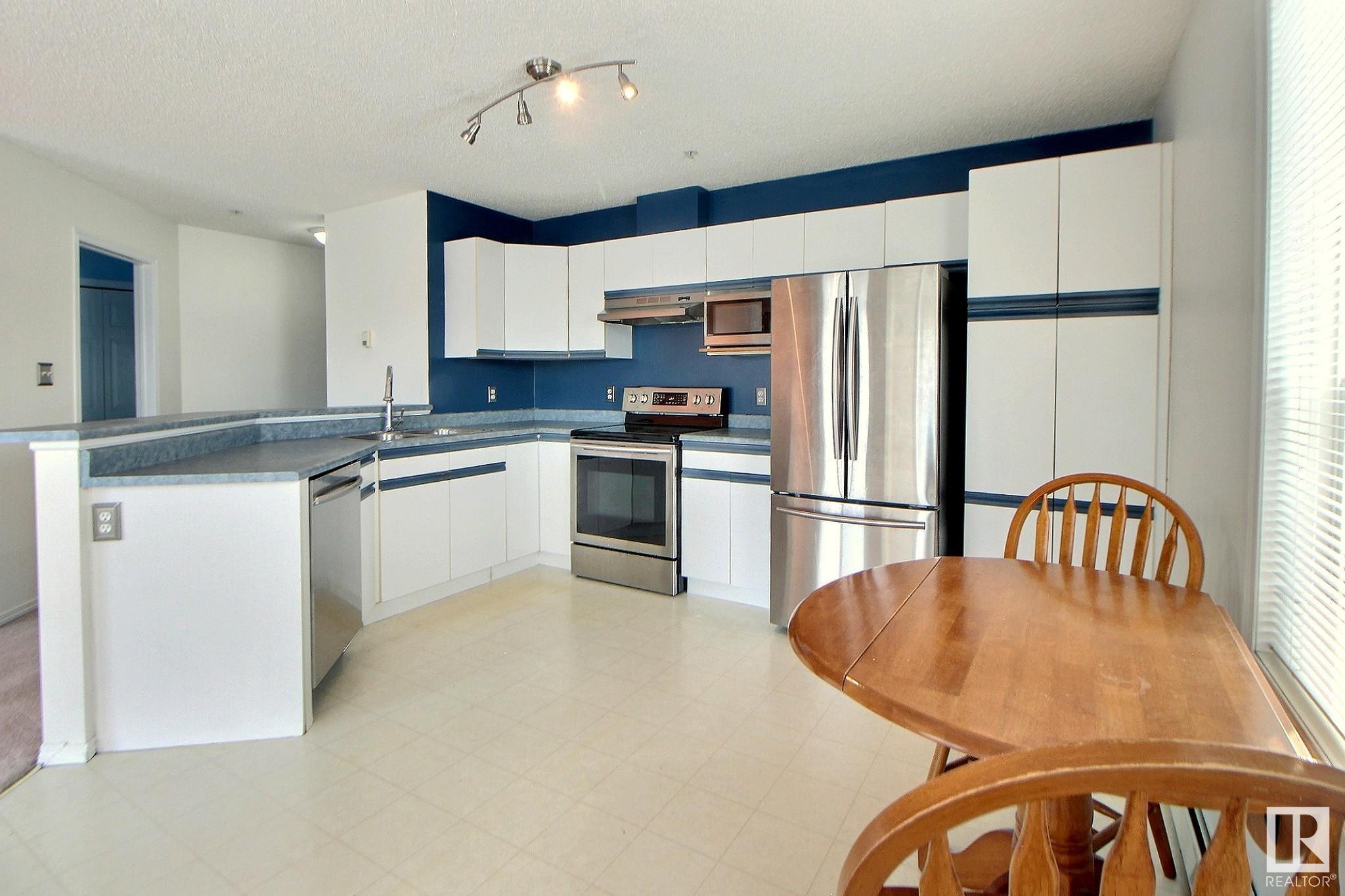      #304 11104 109 AV NW , Edmonton,  ,T5H 1E1 ;  Listing Number: MLS E4416008