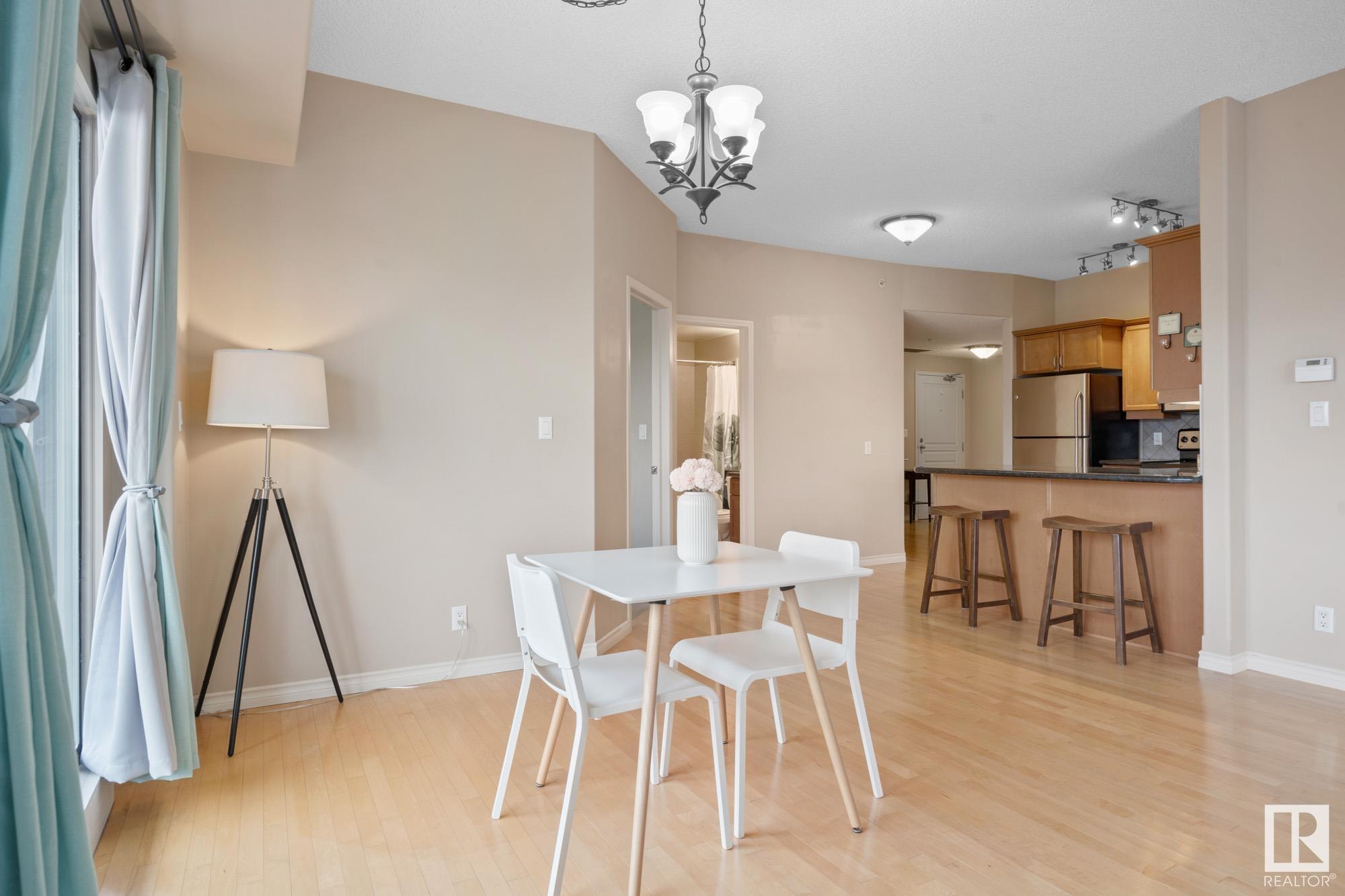      #702 10319 111 ST NW , Edmonton,  ,T5K 0A2 ;  Listing Number: MLS E4416024