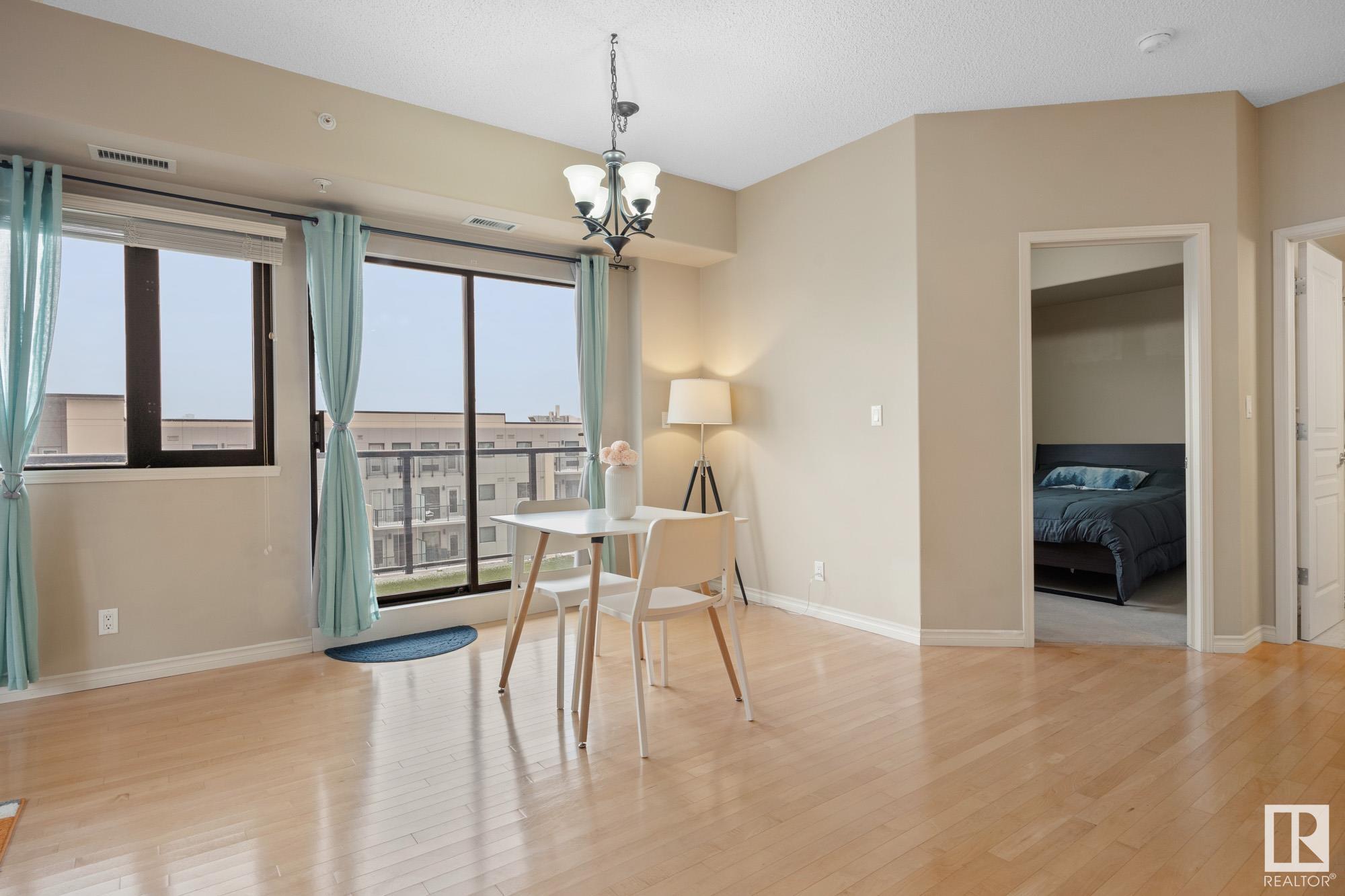      #702 10319 111 ST NW , Edmonton,  ,T5K 0A2 ;  Listing Number: MLS E4416024