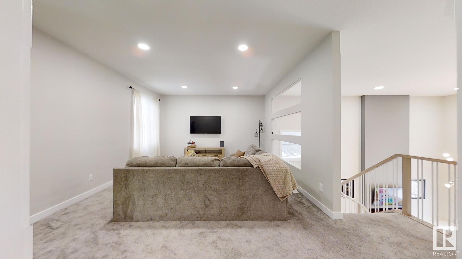      1516 Howes Pl SW , Edmonton,  ,T6W 4G6 ;  Listing Number: MLS E4416030