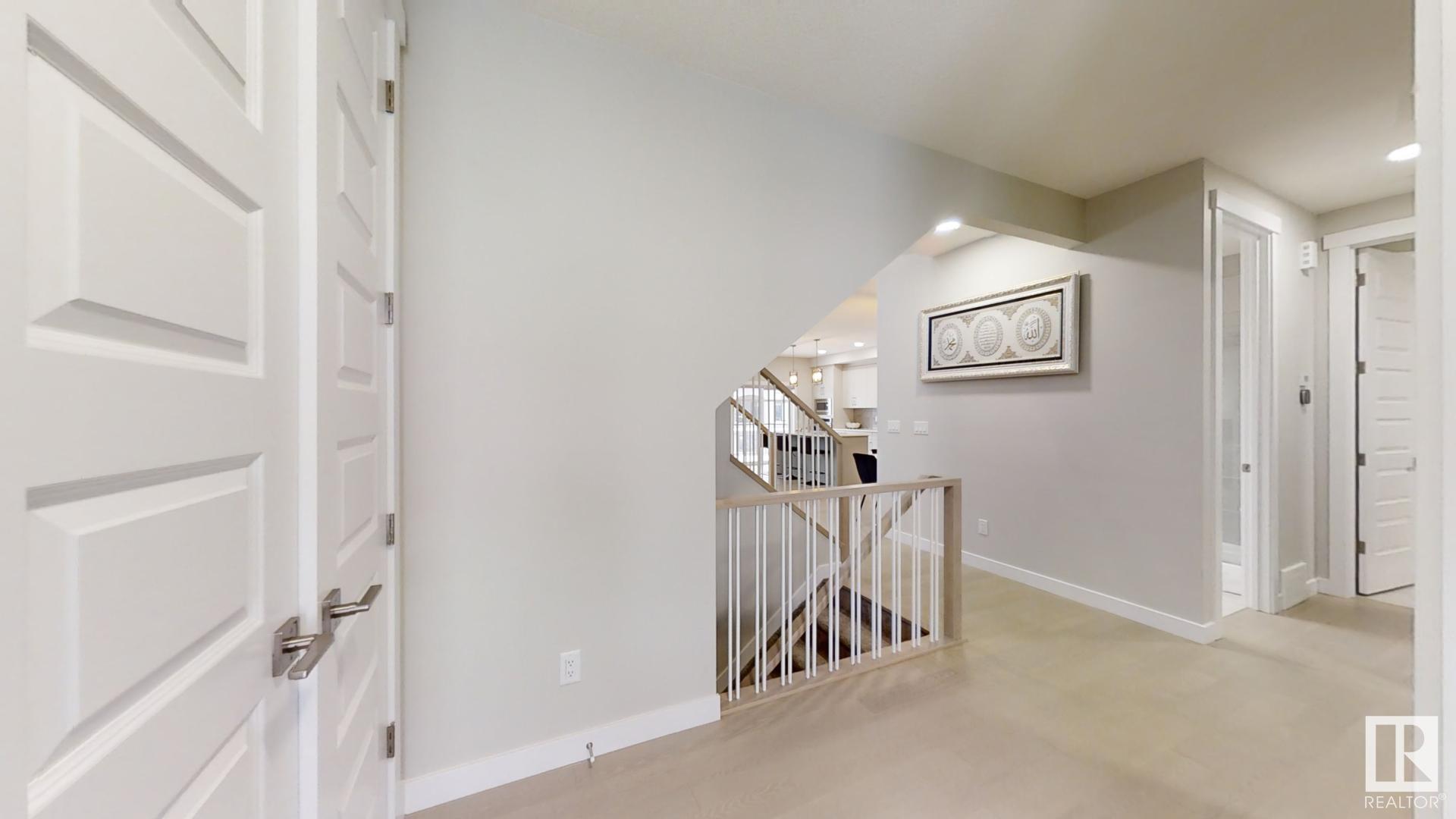      1516 Howes Pl SW , Edmonton,  ,T6W 4G6 ;  Listing Number: MLS E4416030