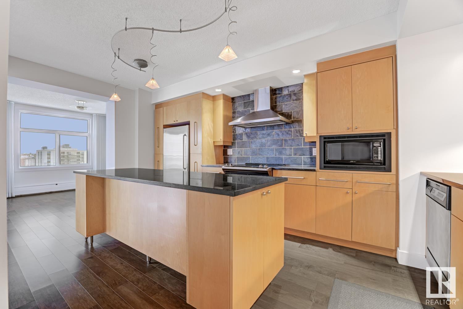      #1701, 11710 100 AV NW , Edmonton,  ,T5K 2G3 ;  Listing Number: MLS E4416051