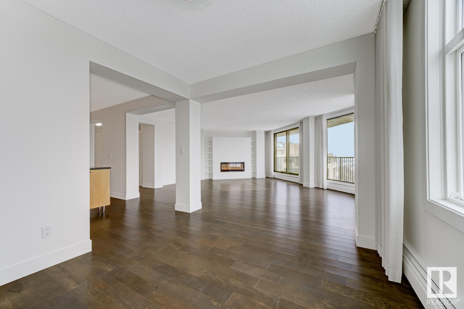      #1701, 11710 100 AV NW , Edmonton,  ,T5K 2G3 ;  Listing Number: MLS E4416051