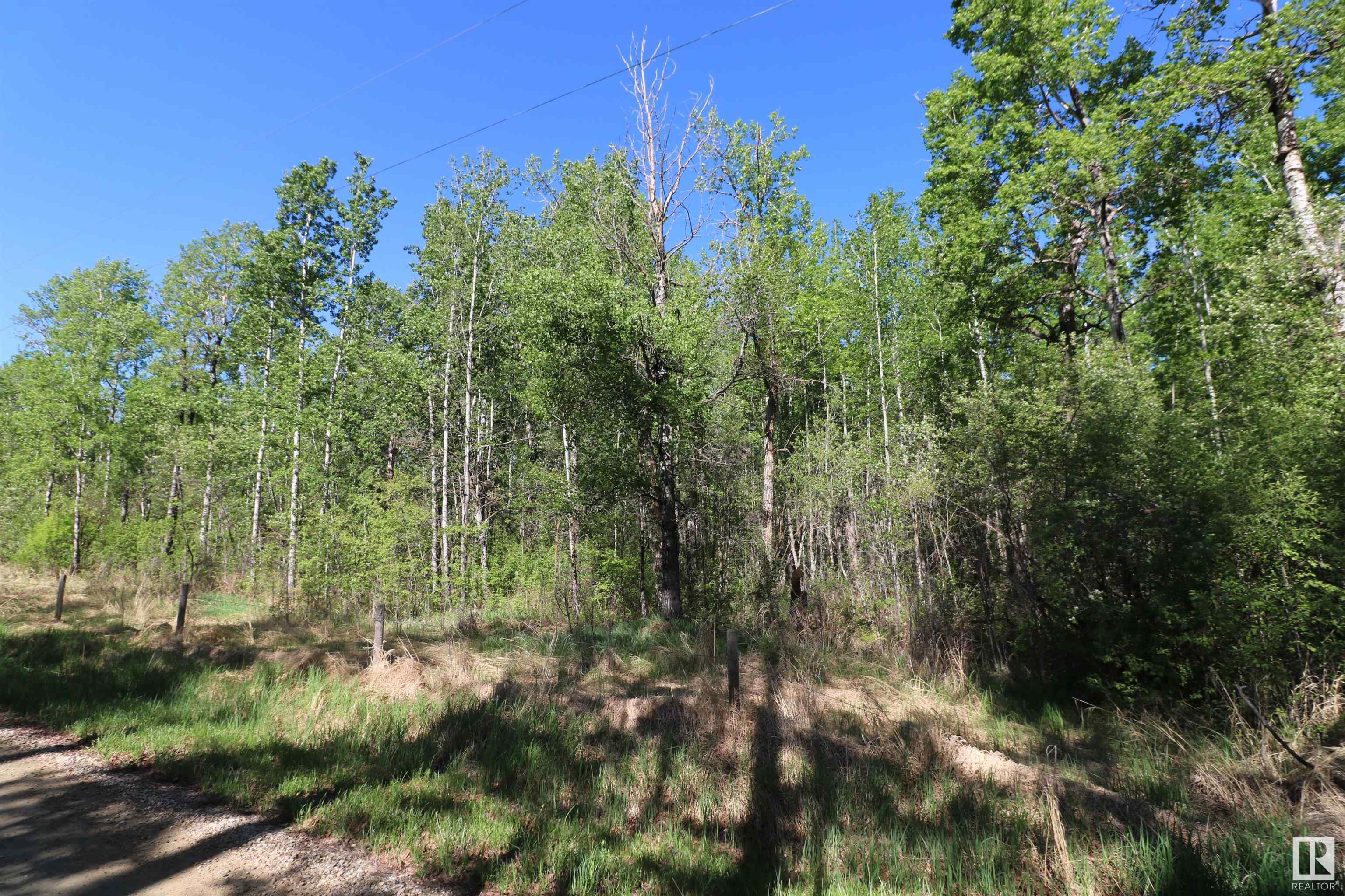      404 54411 RGE RD 40 , Rural Lac Ste. Anne County,  ,T0E 0A0 ;  Listing Number: MLS E4416058