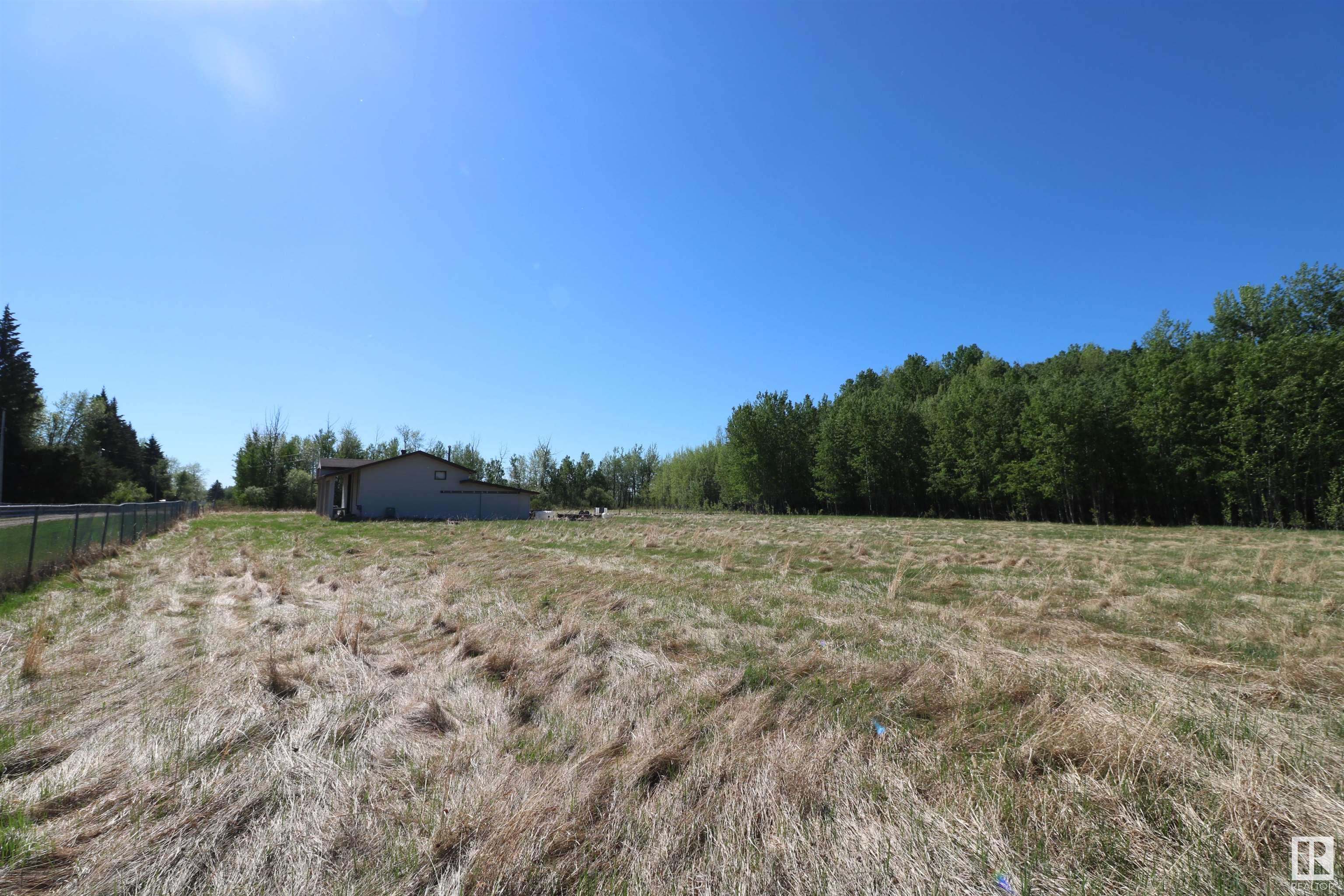      511 54411 RGE RD 40 , Rural Lac Ste. Anne County,  ,T0E 0A0 ;  Listing Number: MLS E4416062