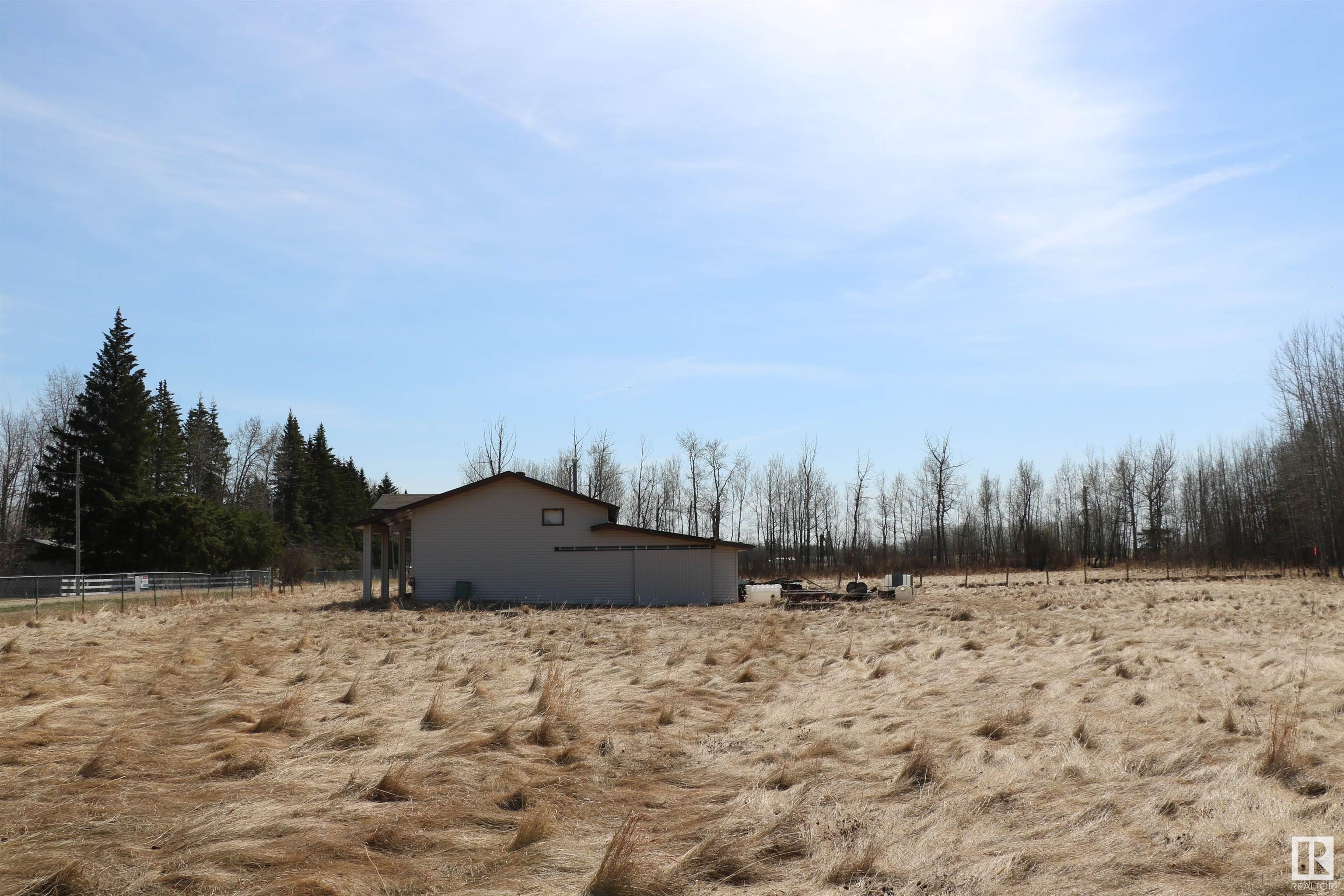      511 54411 RGE RD 40 , Rural Lac Ste. Anne County,  ,T0E 0A0 ;  Listing Number: MLS E4416062