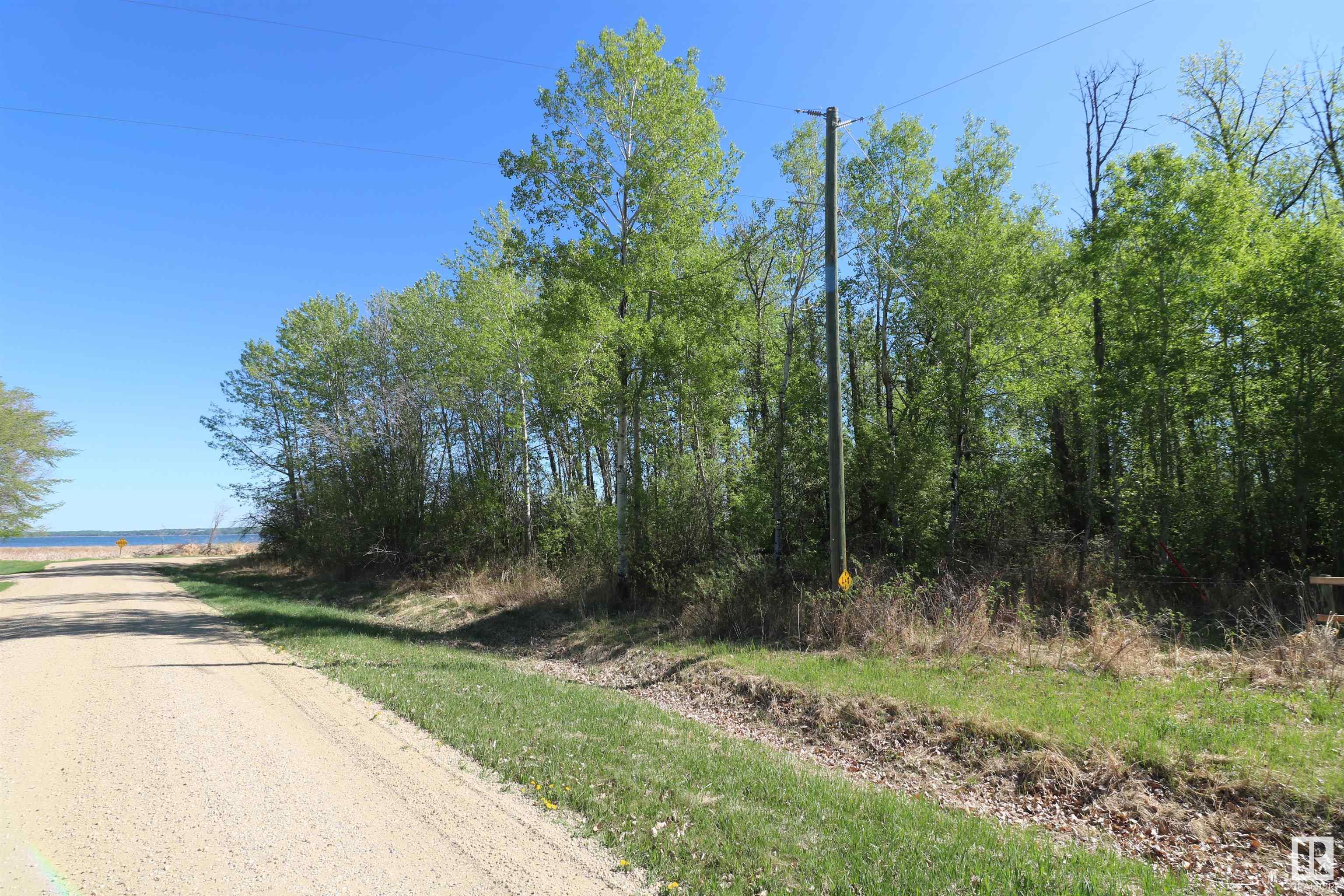      515 54411 RGE RD 40 , Rural Lac Ste. Anne County,  ,T0E 0A0 ;  Listing Number: MLS E4416064