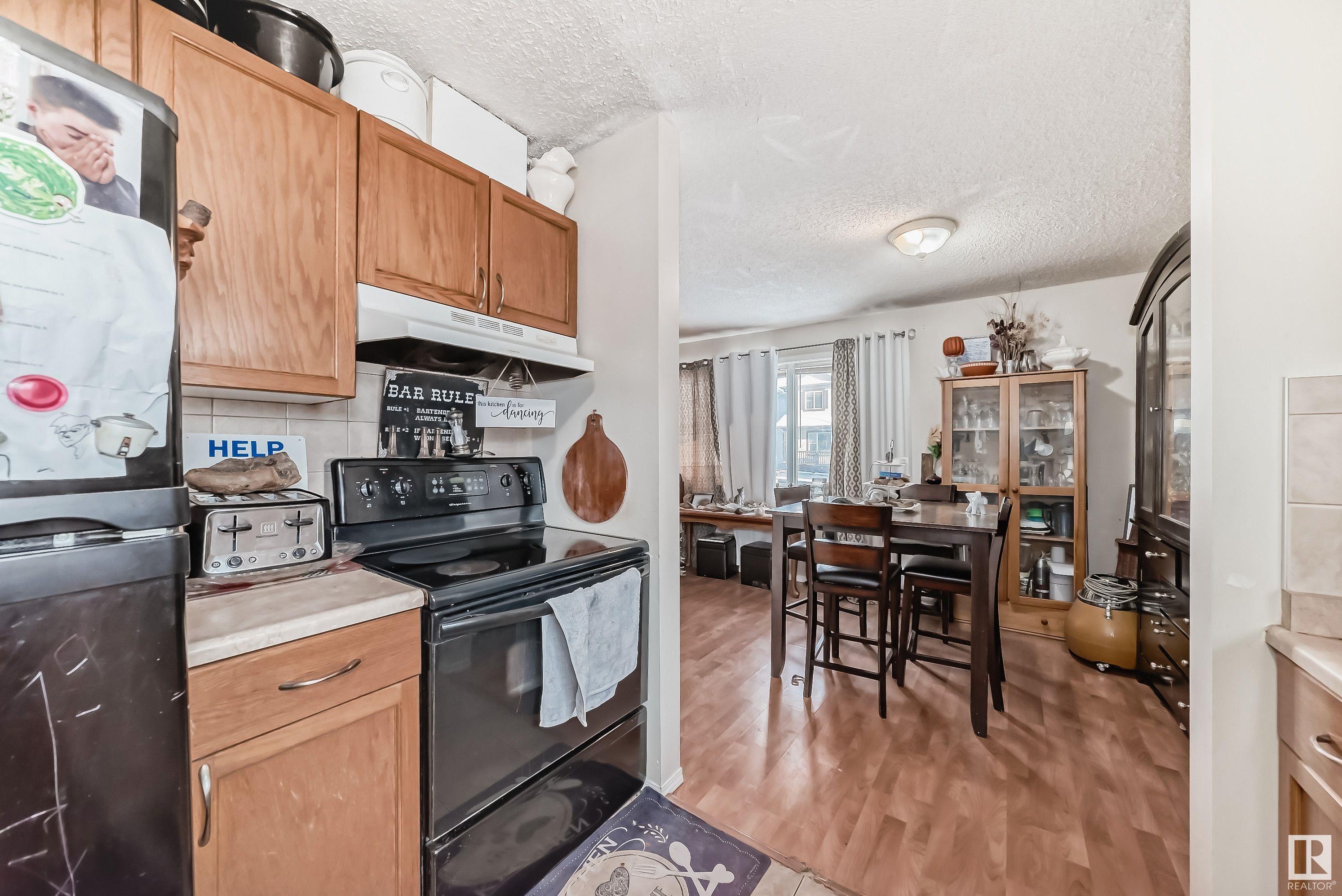      18008 91A ST NW , Edmonton,  ,T5Z 2K6 ;  Listing Number: MLS E4416112