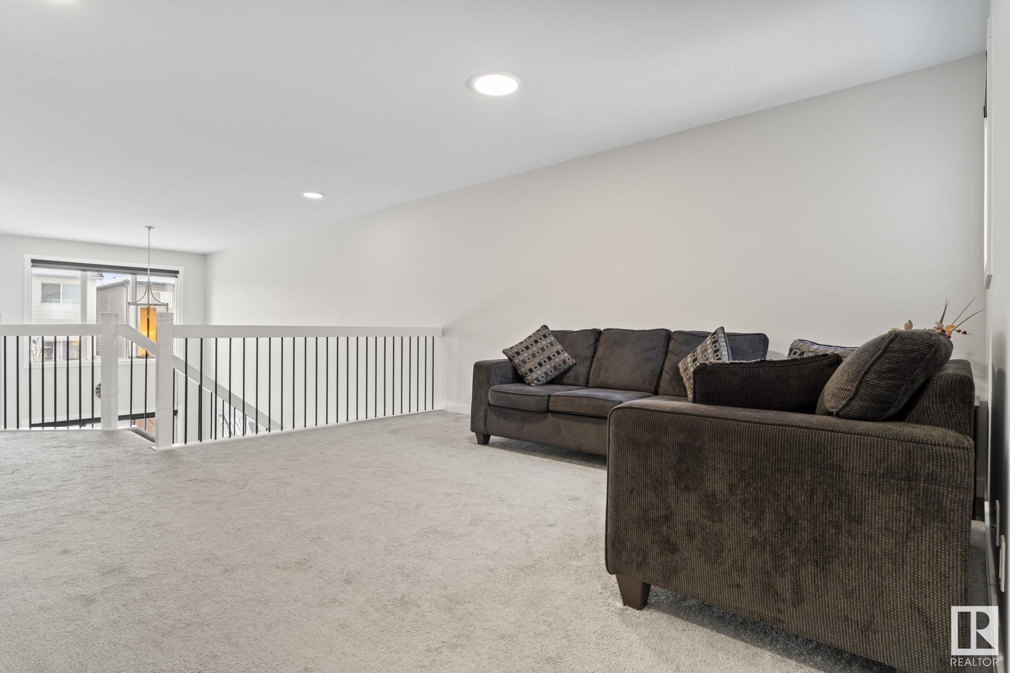     9232 222 ST NW , Edmonton,  ,T5T 7P2 ;  Listing Number: MLS E4416115
