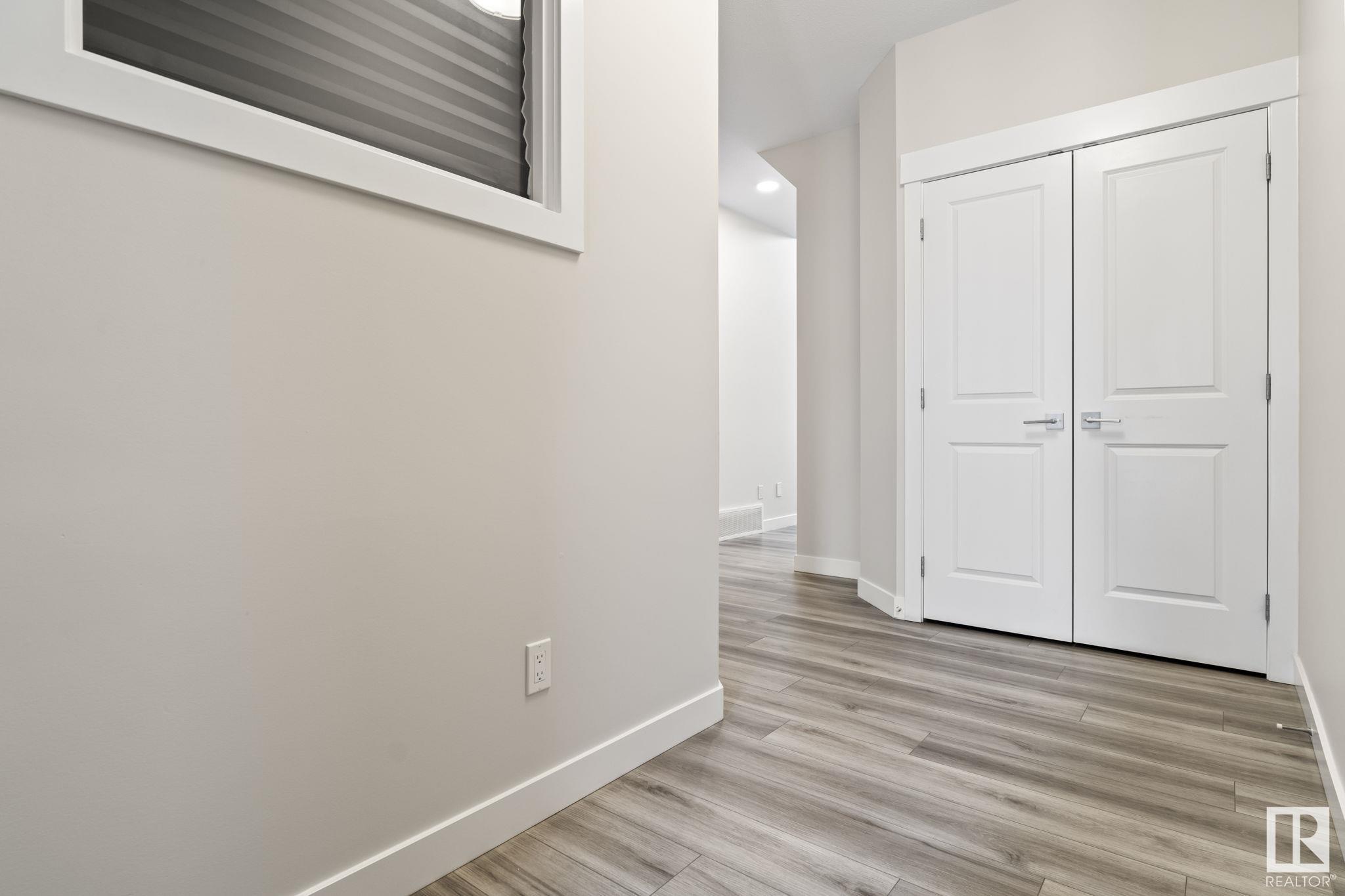      9232 222 ST NW , Edmonton,  ,T5T 7P2 ;  Listing Number: MLS E4416115