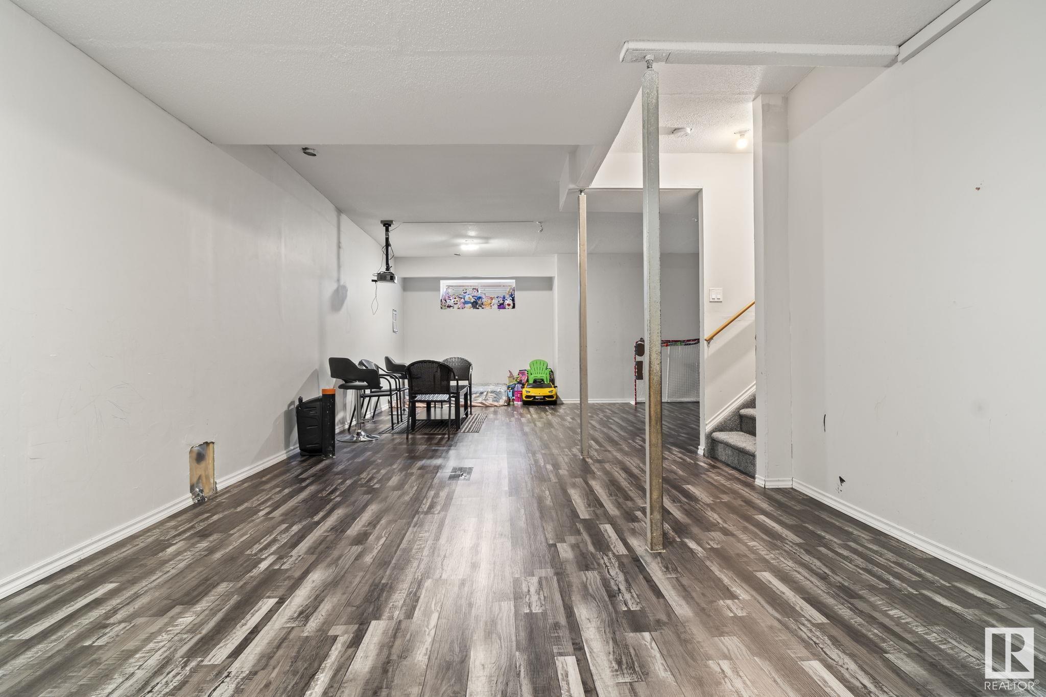      9232 222 ST NW , Edmonton,  ,T5T 7P2 ;  Listing Number: MLS E4416115