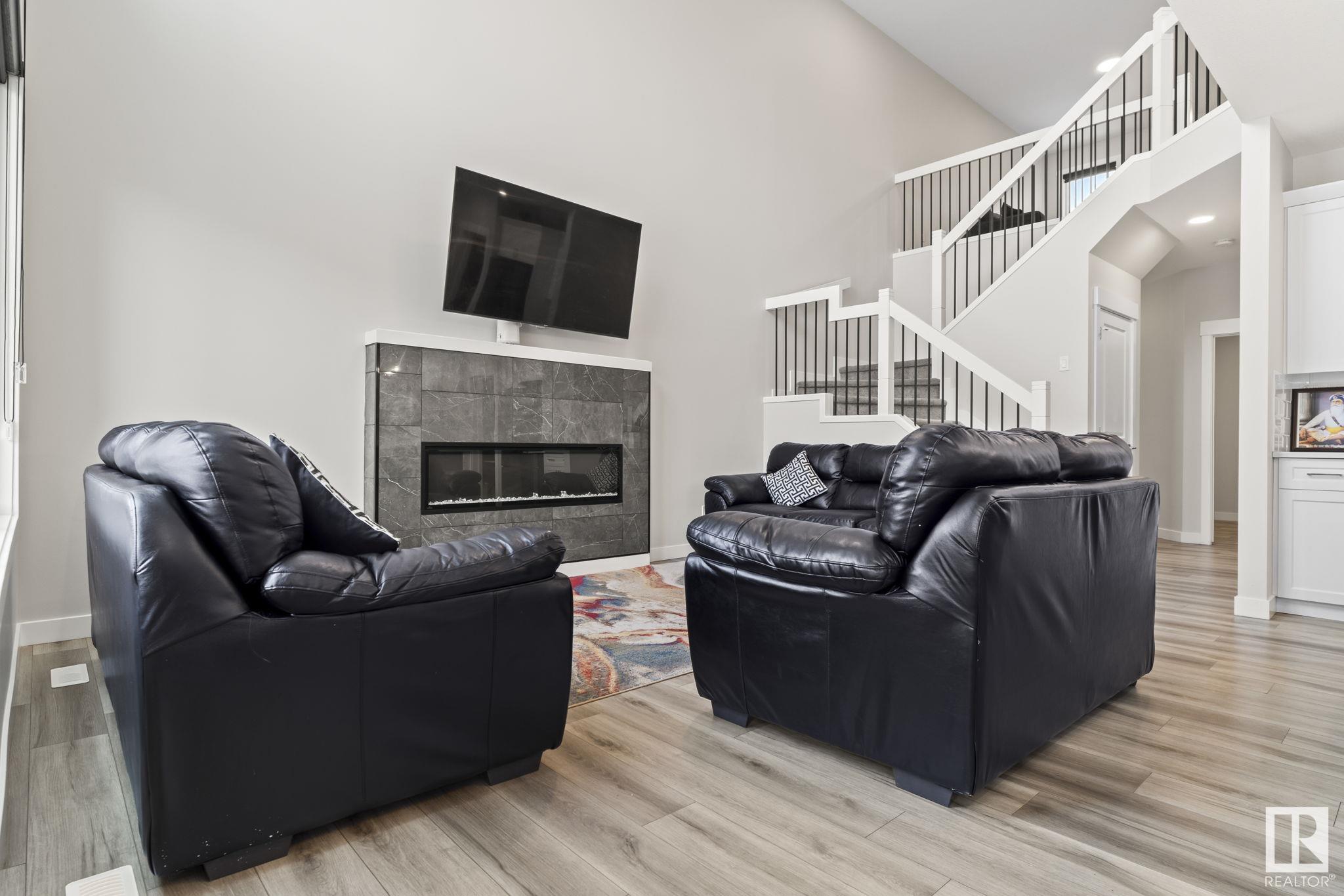      9232 222 ST NW , Edmonton,  ,T5T 7P2 ;  Listing Number: MLS E4416115