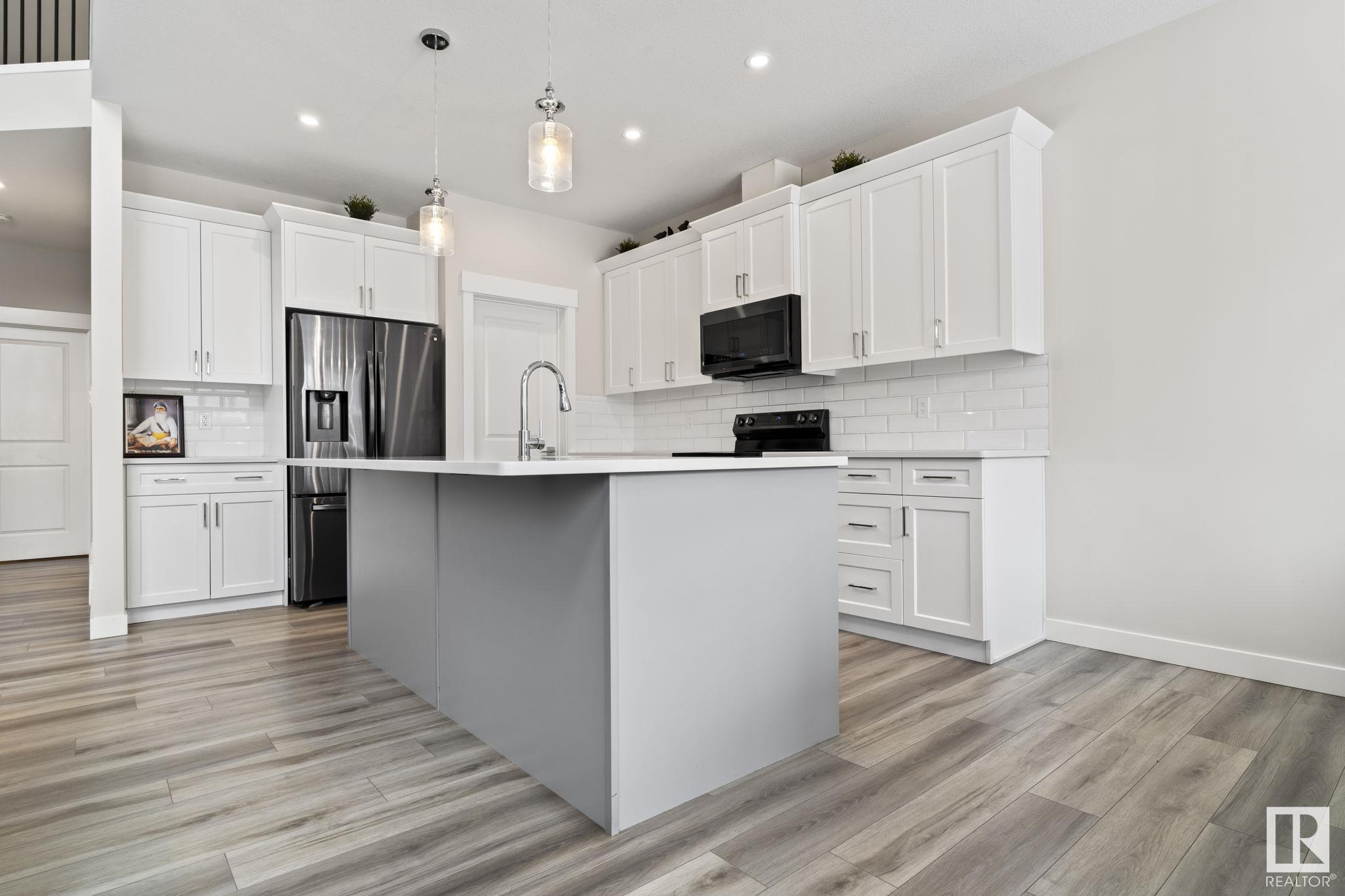      9232 222 ST NW , Edmonton,  ,T5T 7P2 ;  Listing Number: MLS E4416115