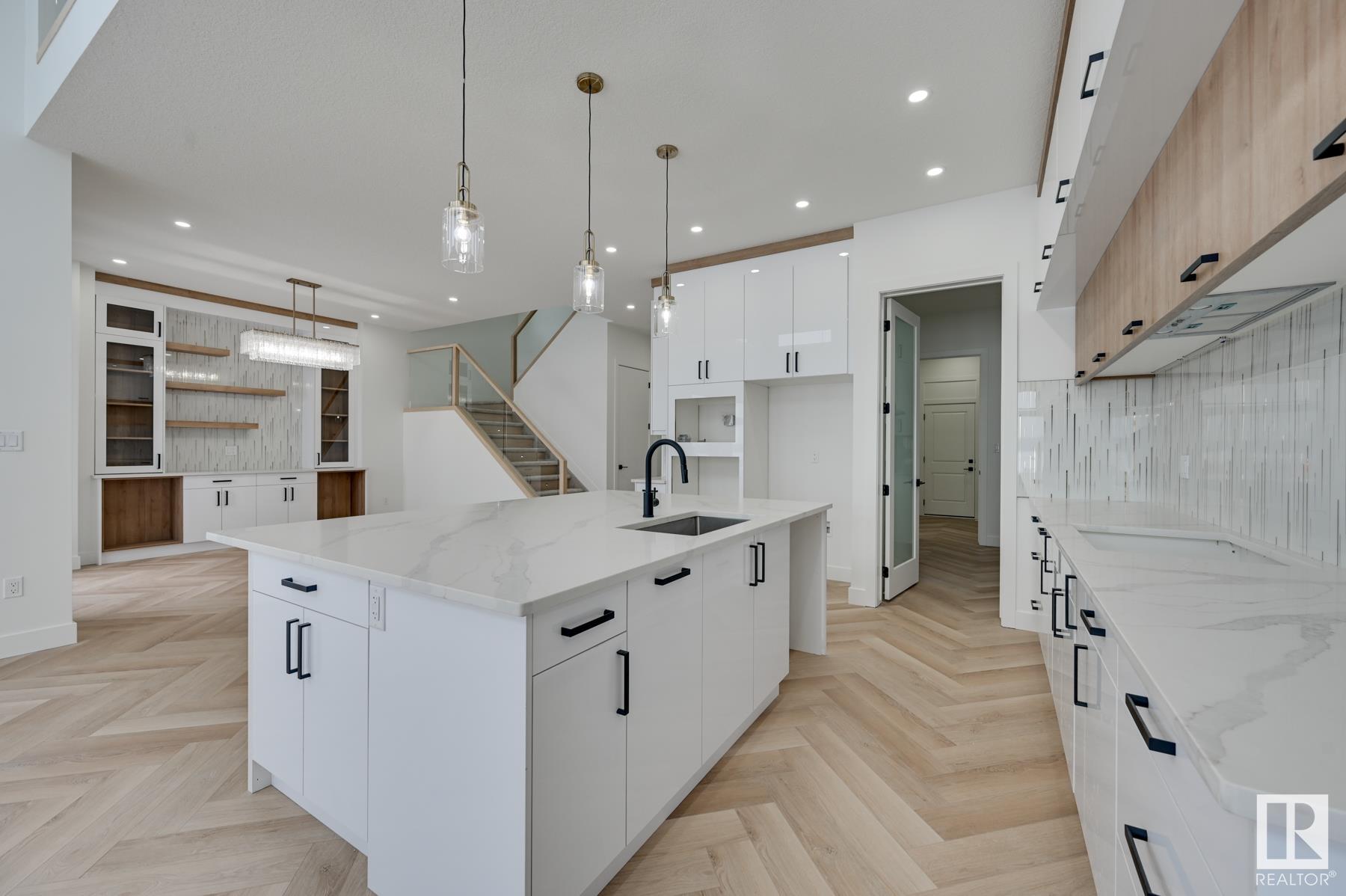      7097 KIVIAQ CR SW , Edmonton,  ,T6W 5N7 ;  Listing Number: MLS E4416139