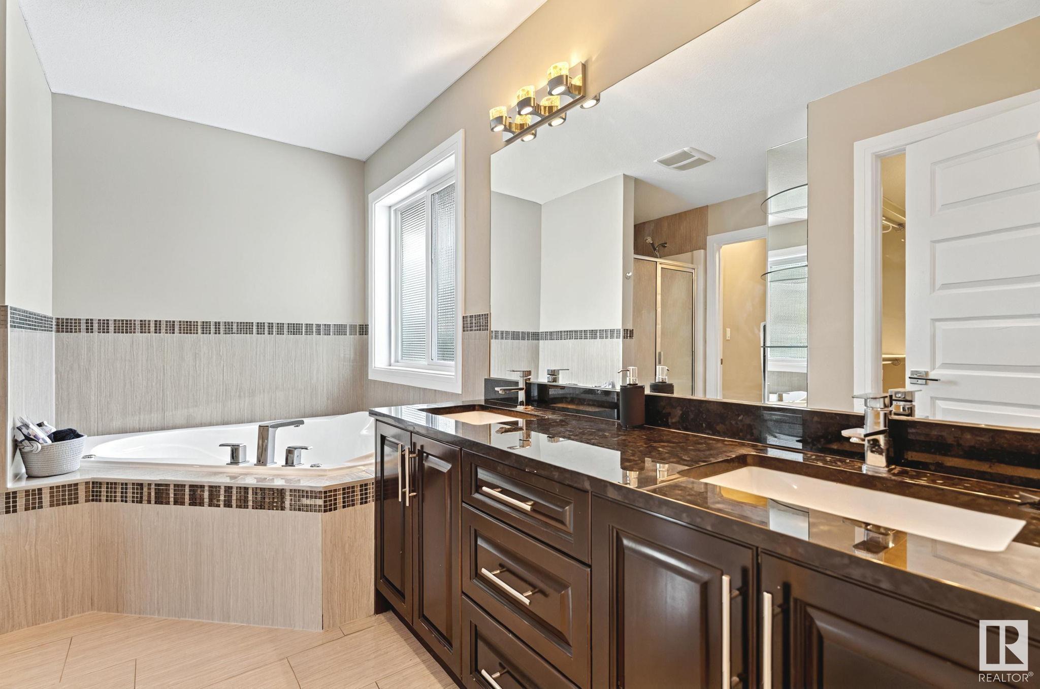      3948 CLAXTON LOOP SW , Edmonton,  ,T6W 1Y7 ;  Listing Number: MLS E4416161