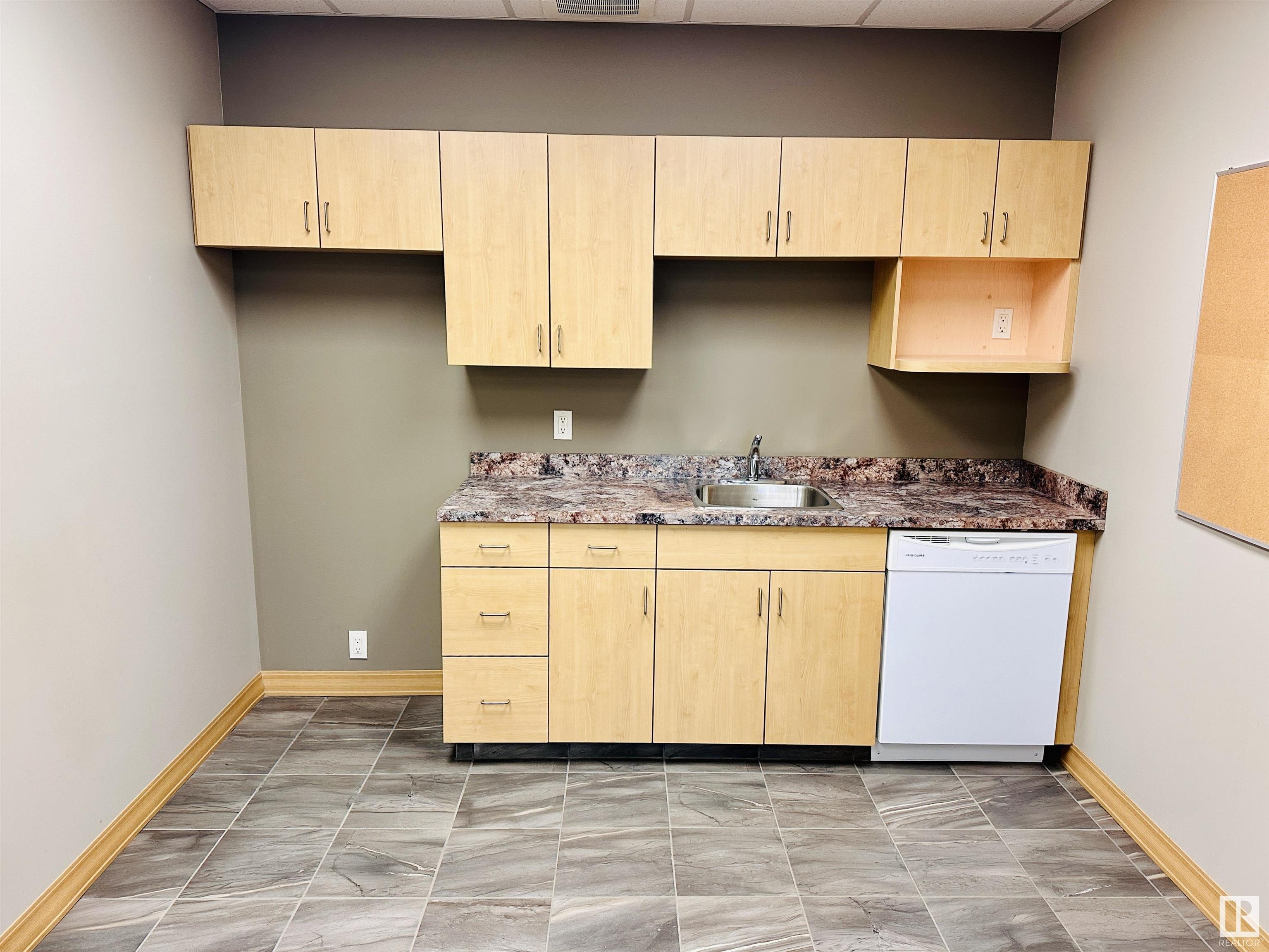      2705 64 ST , Drayton Valley,  ,T7A 1S1 ;  Listing Number: MLS E4416166