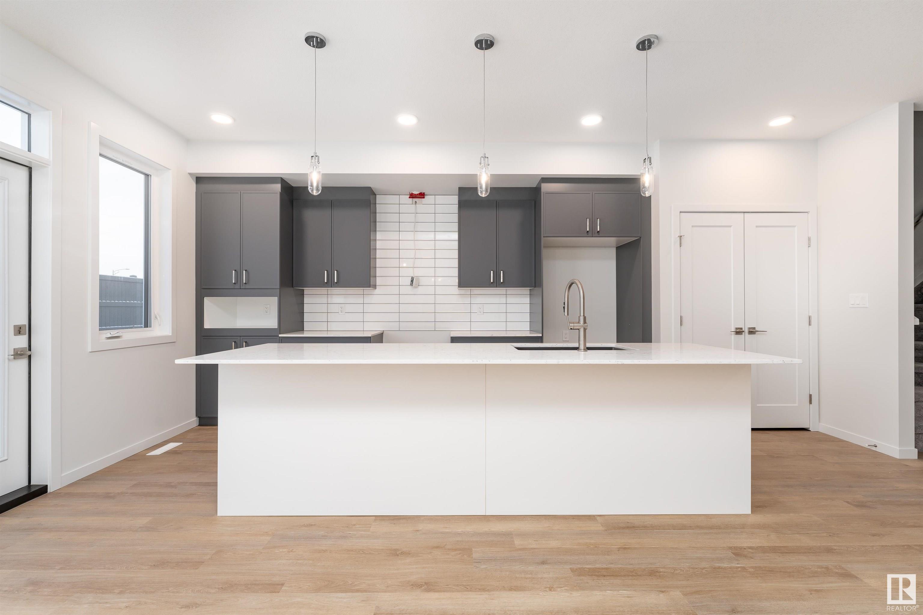      7325 KLAPSTEIN CR SW , Edmonton,  ,T6W 5N5 ;  Listing Number: MLS E4416169