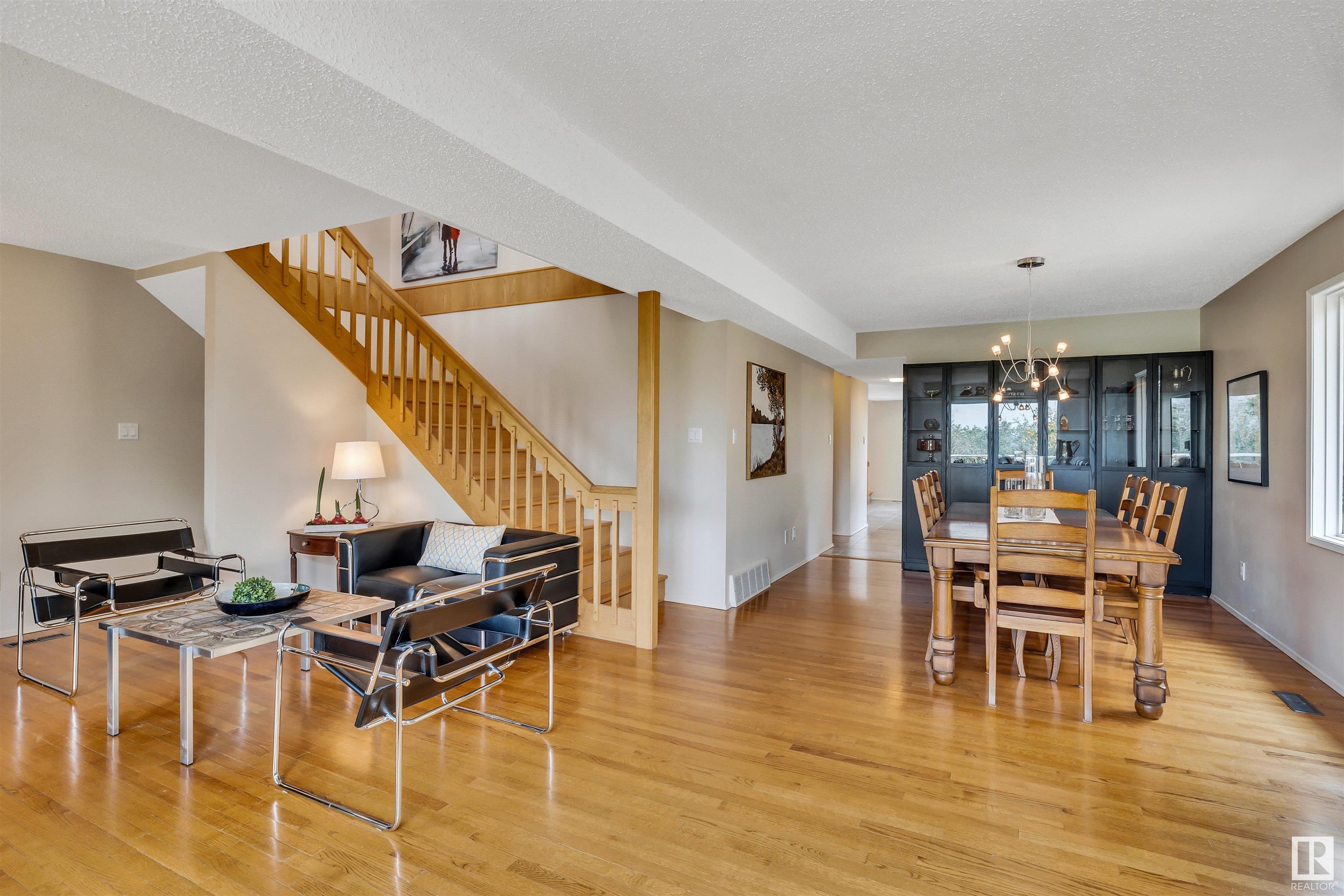      8212 Rowland RD NW , Edmonton,  ,T6A 3W9 ;  Listing Number: MLS E4416170