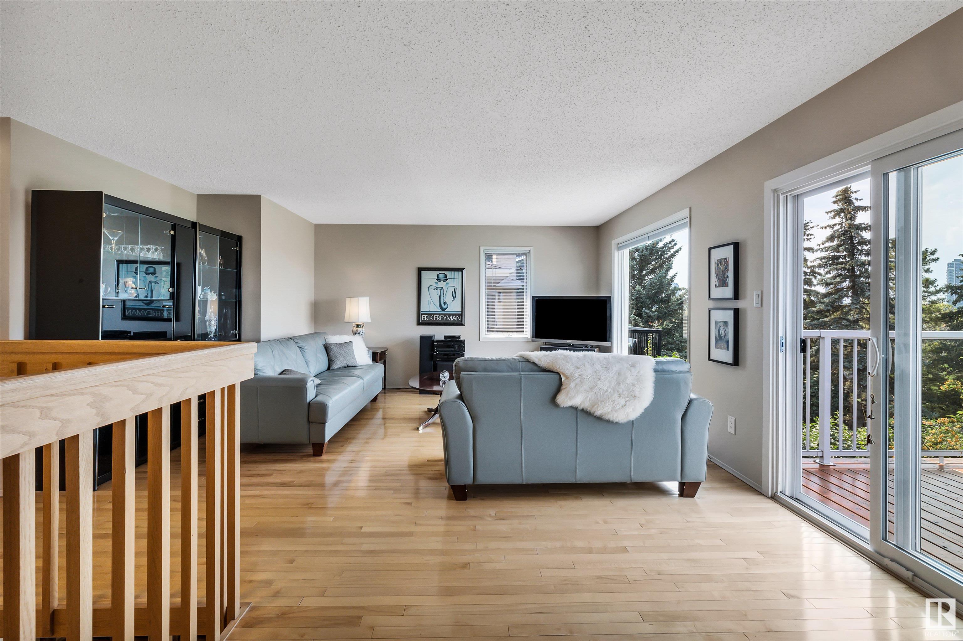      8212 Rowland RD NW , Edmonton,  ,T6A 3W9 ;  Listing Number: MLS E4416170
