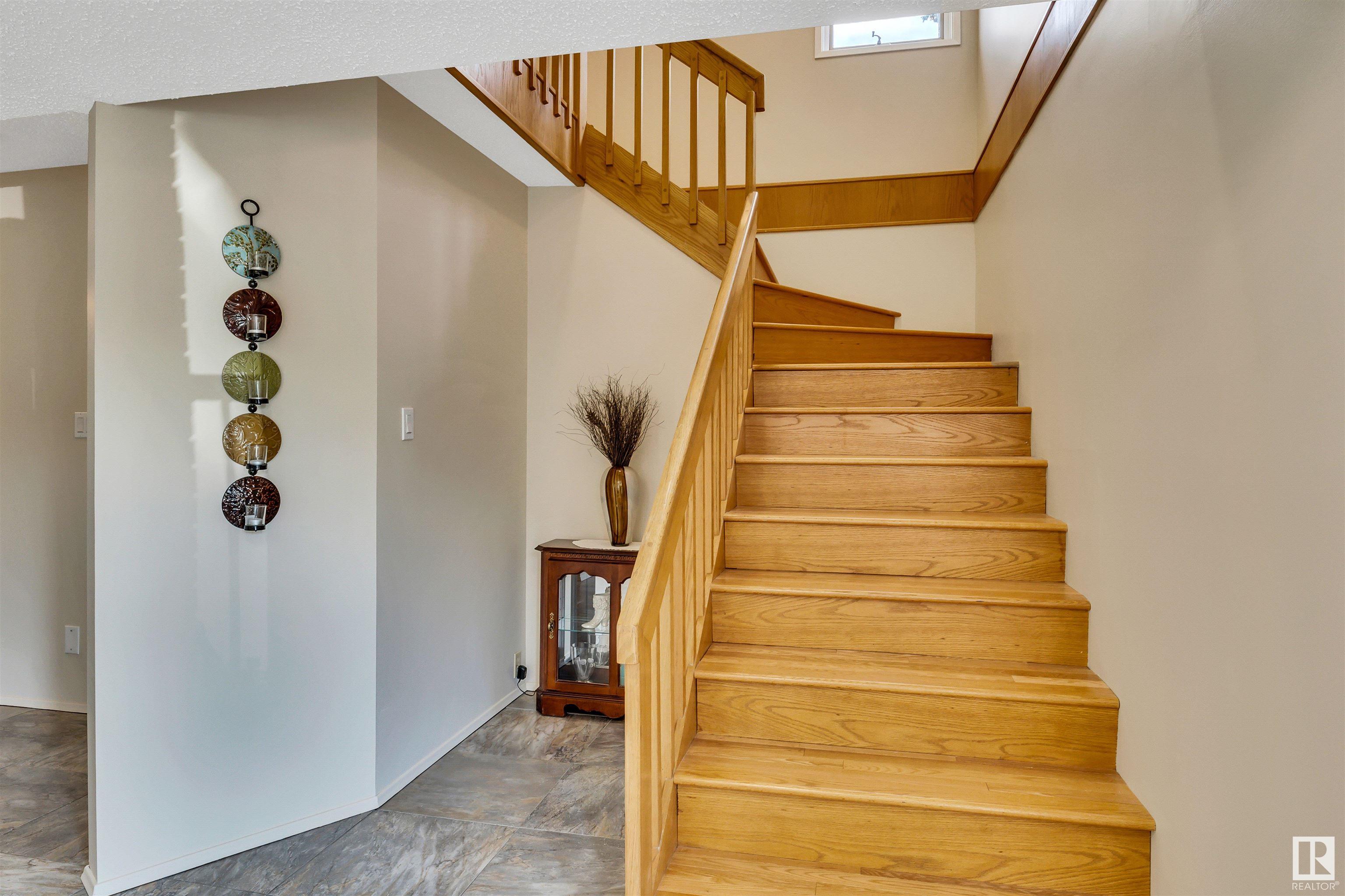      8212 Rowland RD NW , Edmonton,  ,T6A 3W9 ;  Listing Number: MLS E4416170