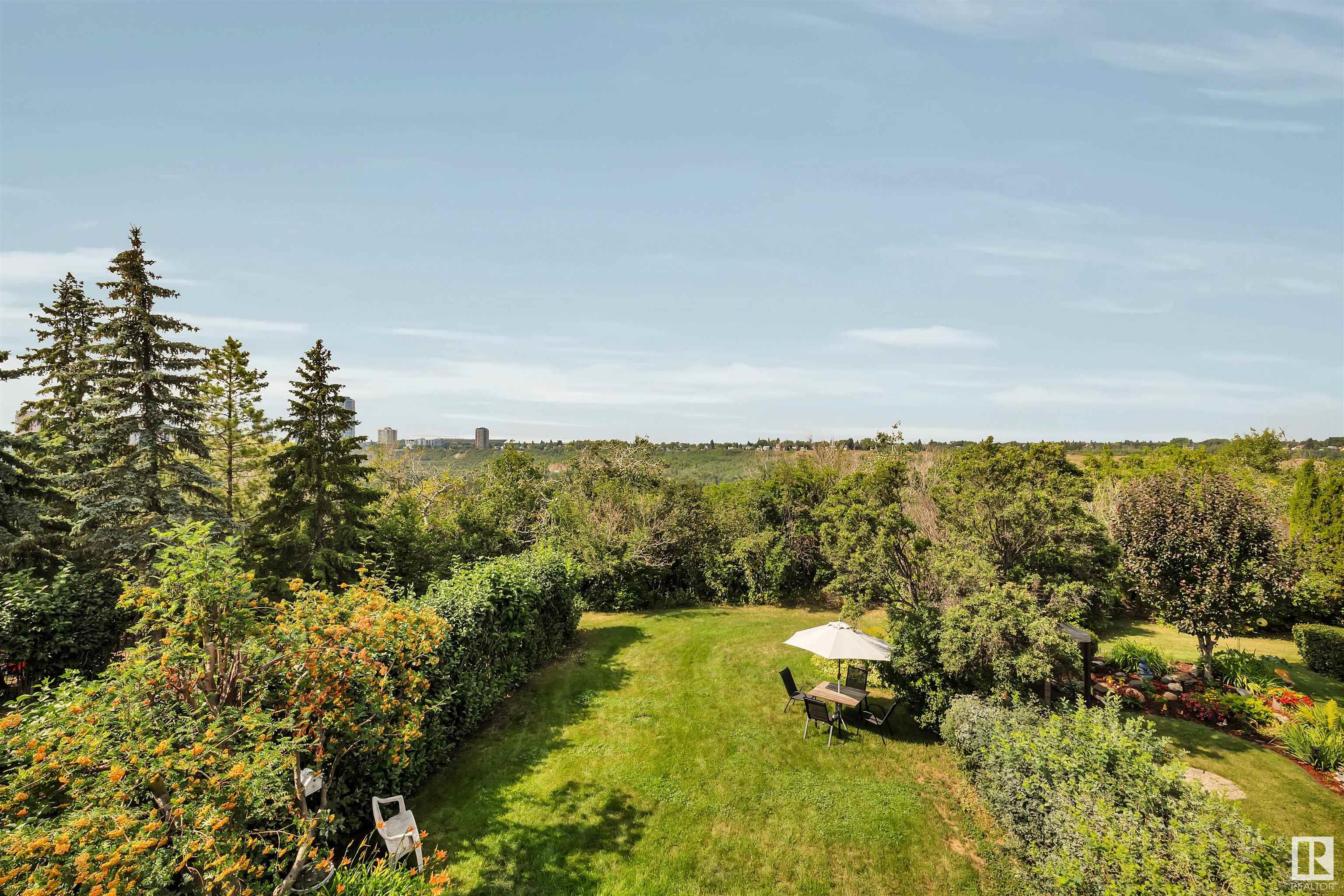      8212 Rowland RD NW , Edmonton,  ,T6A 3W9 ;  Listing Number: MLS E4416170