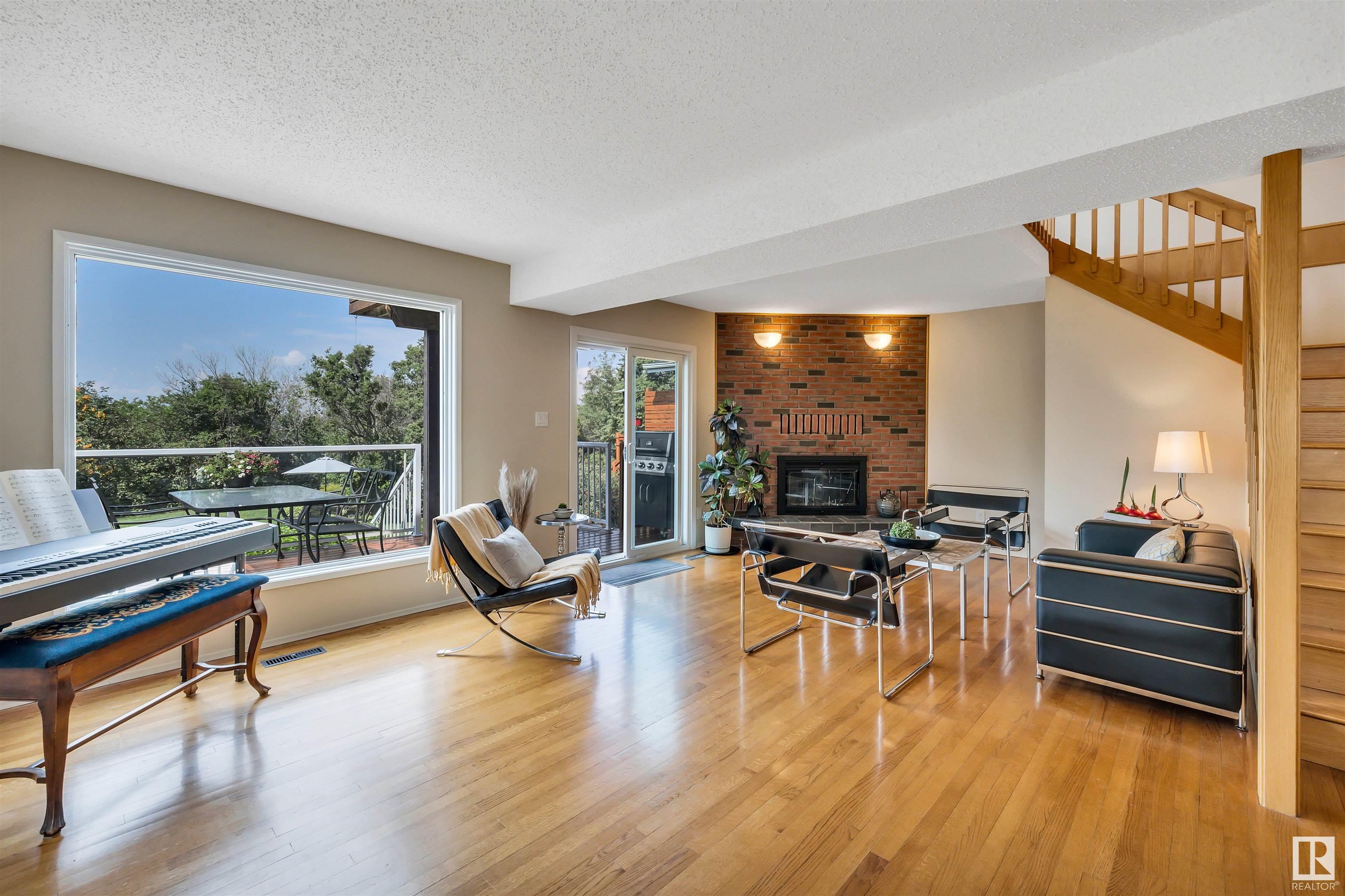      8212 Rowland RD NW , Edmonton,  ,T6A 3W9 ;  Listing Number: MLS E4416170