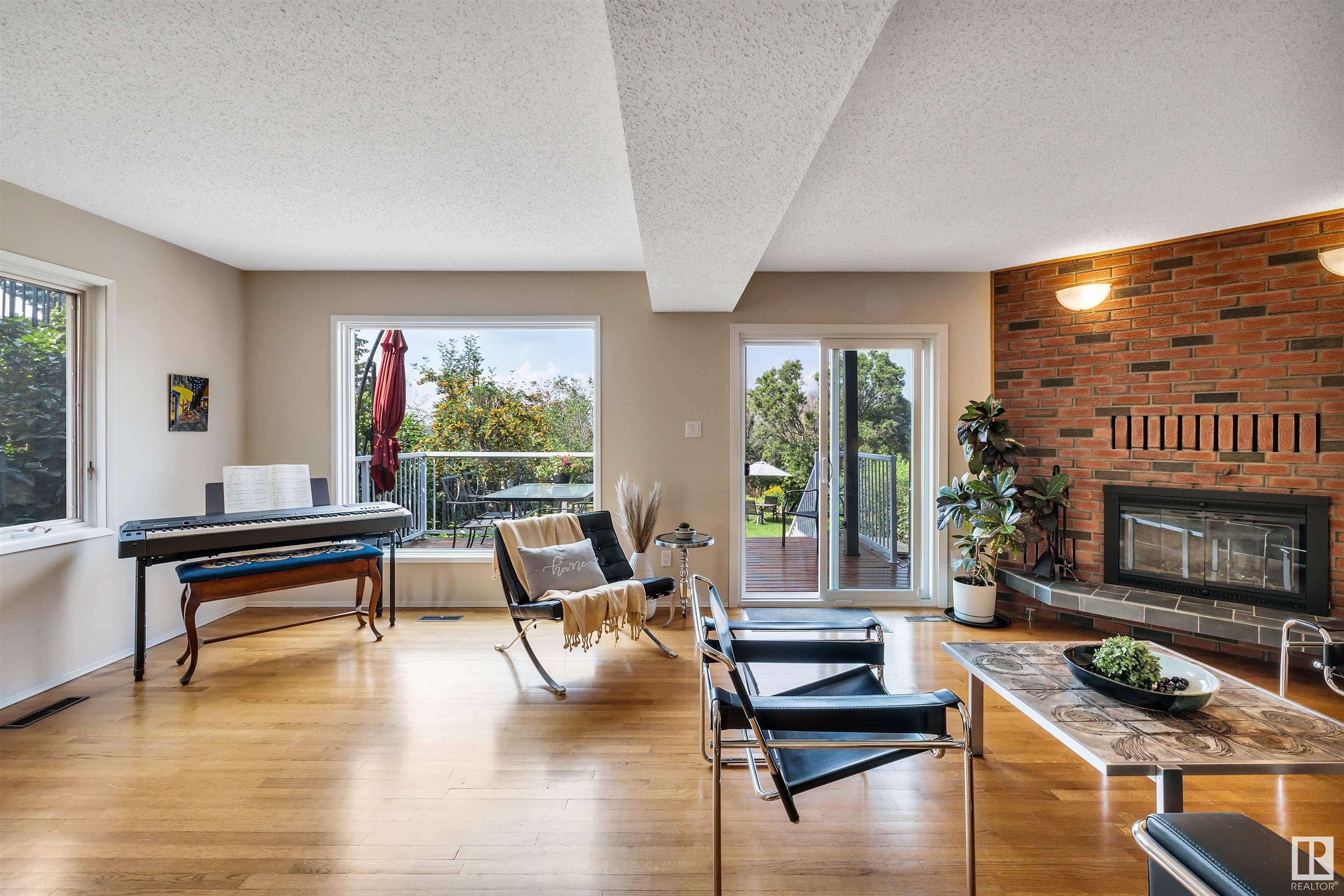      8212 Rowland RD NW , Edmonton,  ,T6A 3W9 ;  Listing Number: MLS E4416170