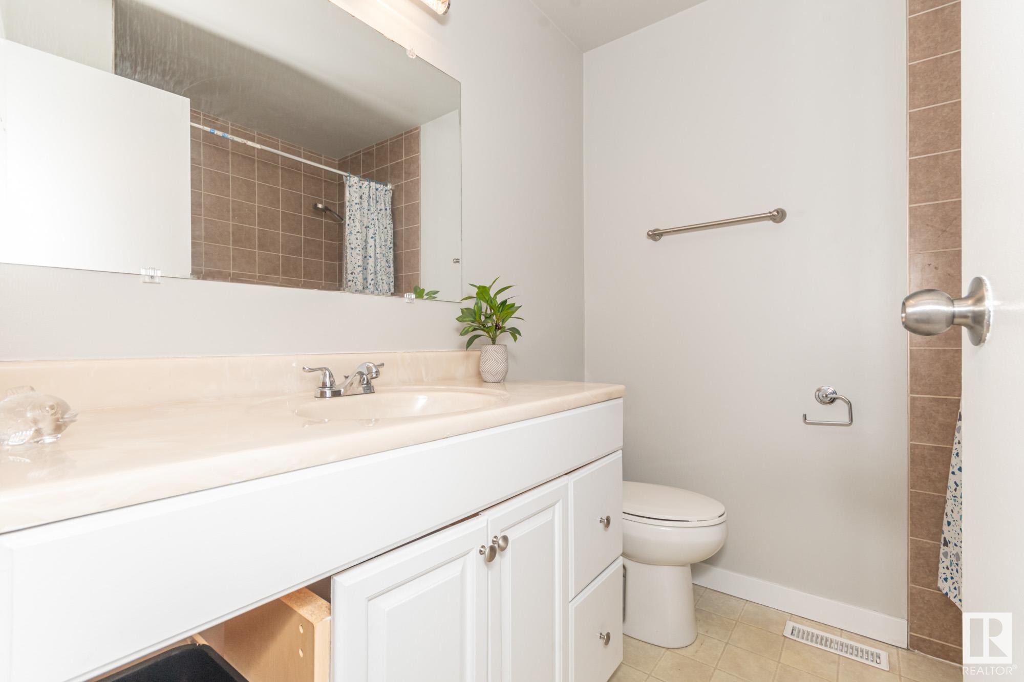      8715 27 AV NW , Edmonton,  ,T6K 2X3 ;  Listing Number: MLS E4416172
